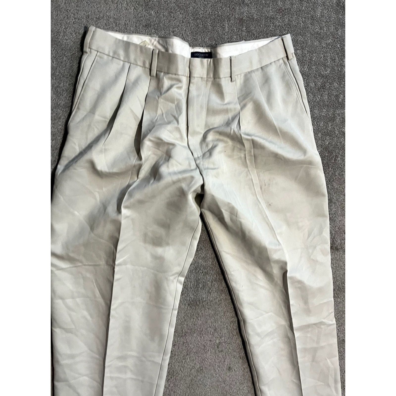 Dockers Dockers Mens Size 38x30 Dress Pants Beige Pleated Chino Pants Classic Fit Straight 90s Army Apple Department Men Size 38 Regular Mens Size US 38 / EU 54 - 2 Thumbnail