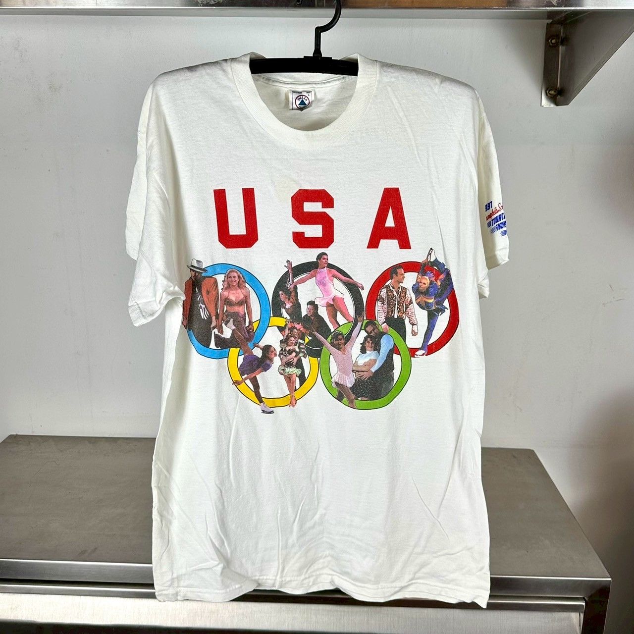 Vintage ​​​​​​​​​​1997 USA Olympics Tour of World Figure Skating Tee Size US L / EU 52-54 / 3 - 1 Thumbnail
