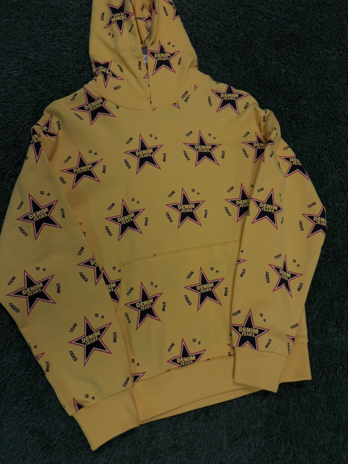 DENIM TEARS Denim Tears Star Yellow Hoodie Size Small (NEW) Size US S / EU 44-46 / 1 - 4 Thumbnail