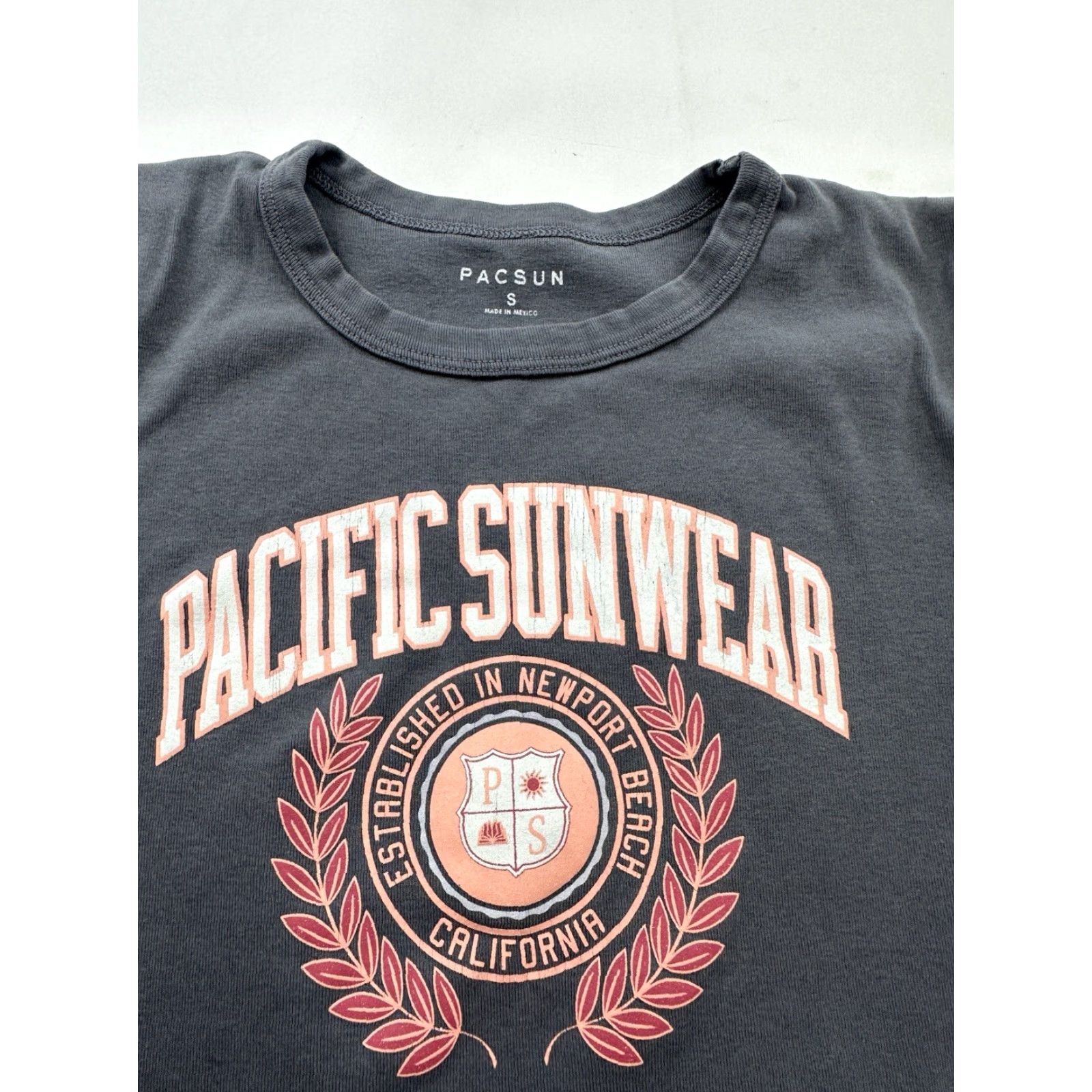 Pacsun VINTAGE PacSun Shirt Womens Small Gray Pacific Sunwear Newport California Short Sleeve Size S / US 4 / IT 40 - 3 Thumbnail