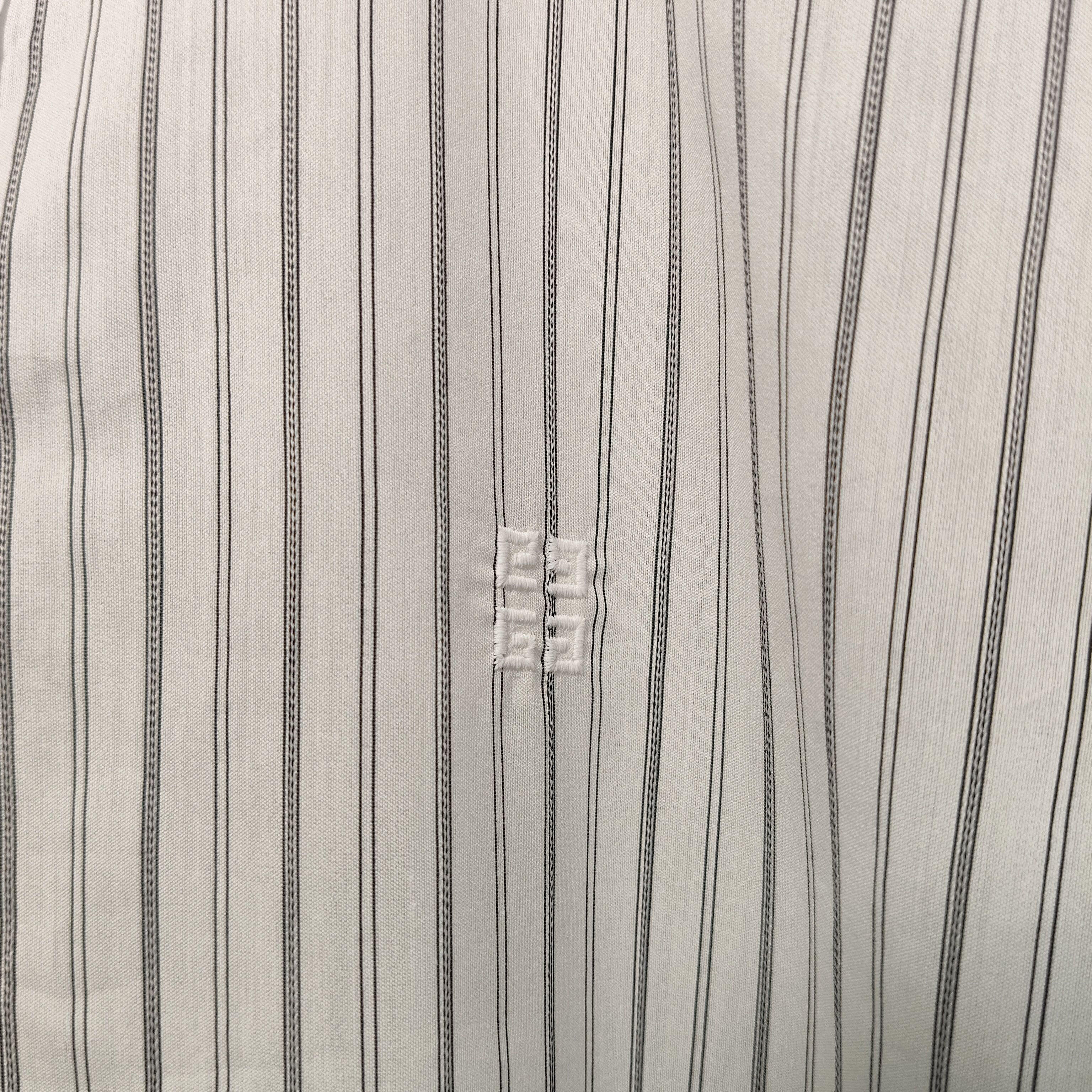 Givenchy Embroidered logo shirt Size US L / EU 52-54 / 3 - 3 Thumbnail