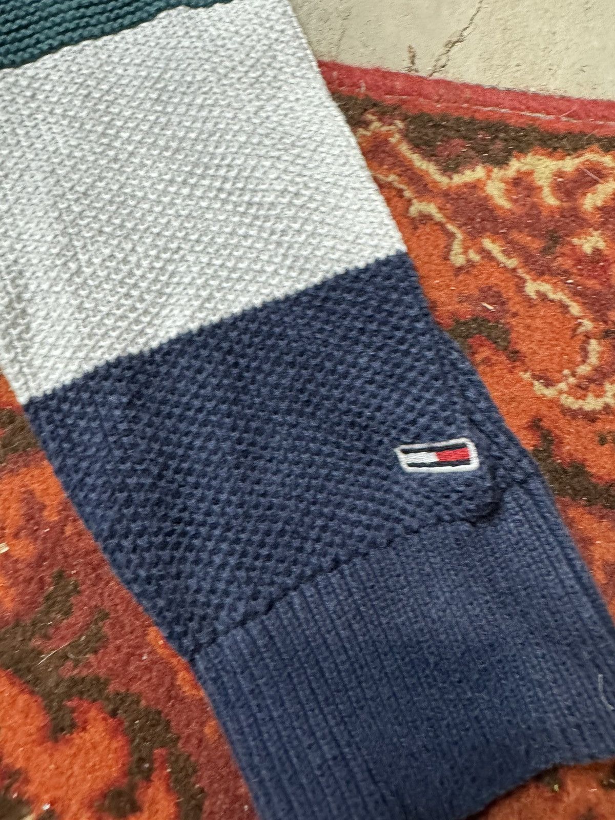 Tommy Hilfiger × Vintage Vintage Y2K Tommy Hilfiger Embroidered Logo Knitted Sweater Size US S / EU 44-46 / 1 - 3 Thumbnail