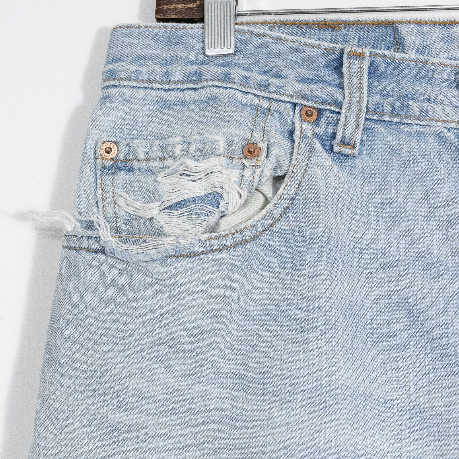 Levi's Vintage 90s Levis 560 Jeans 32x30 - Distressed Light Wash Size US 32 / EU 48 - 6 Thumbnail