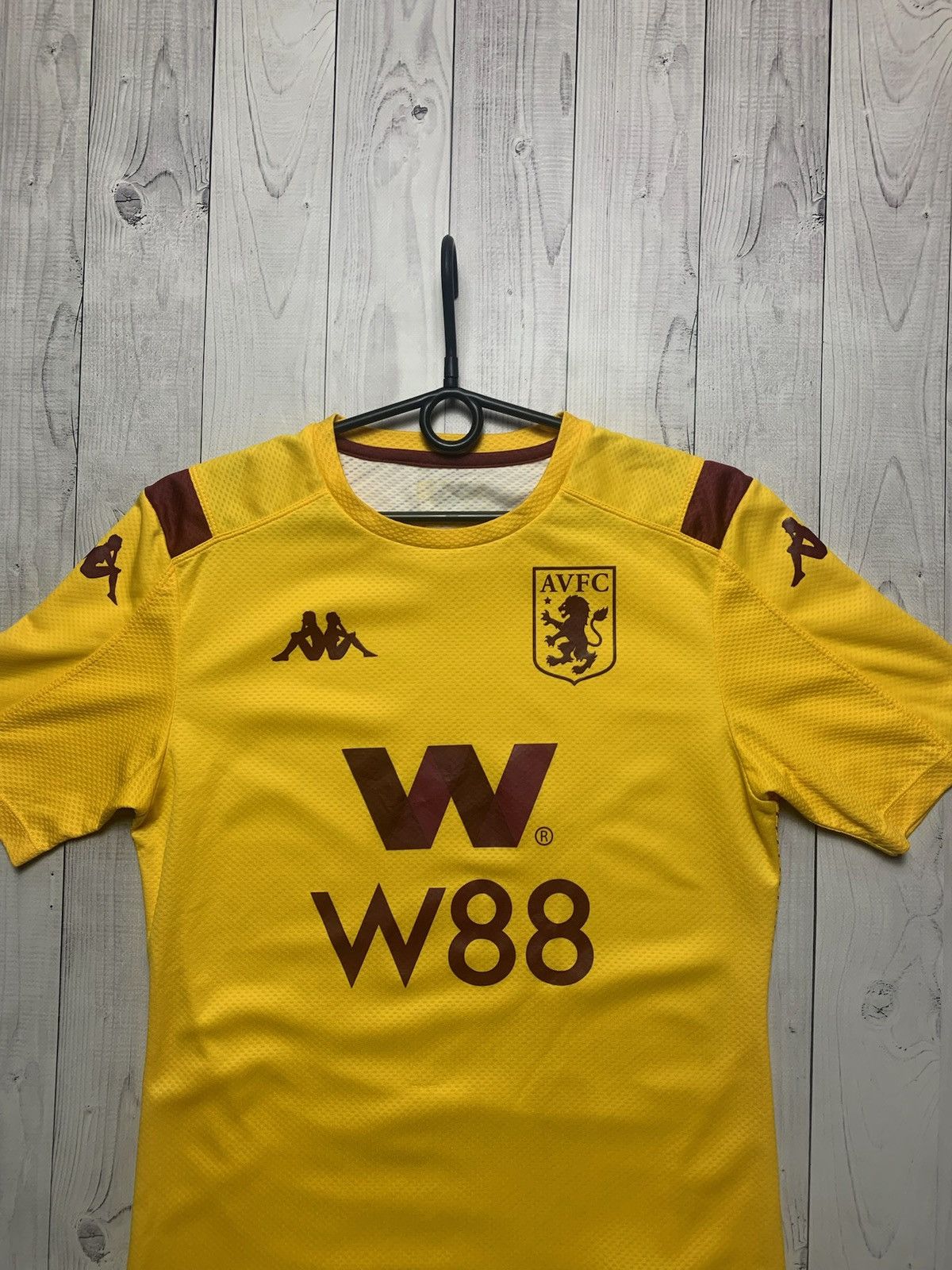 Vintage Vintage yellow Aston Villa soccer jersey Kappa M rare away Size US M / EU 48-50 / 2 - 3 Thumbnail