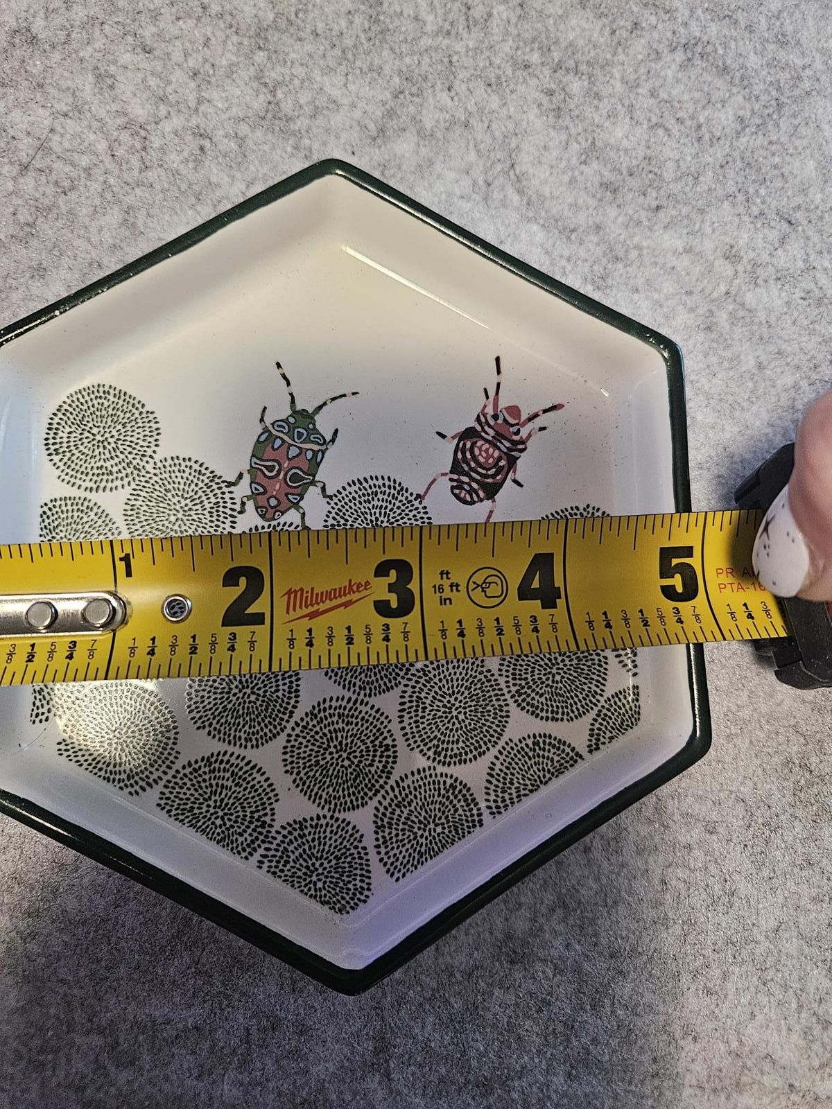 Other White beetle dish Size ONE SIZE - 3 Thumbnail