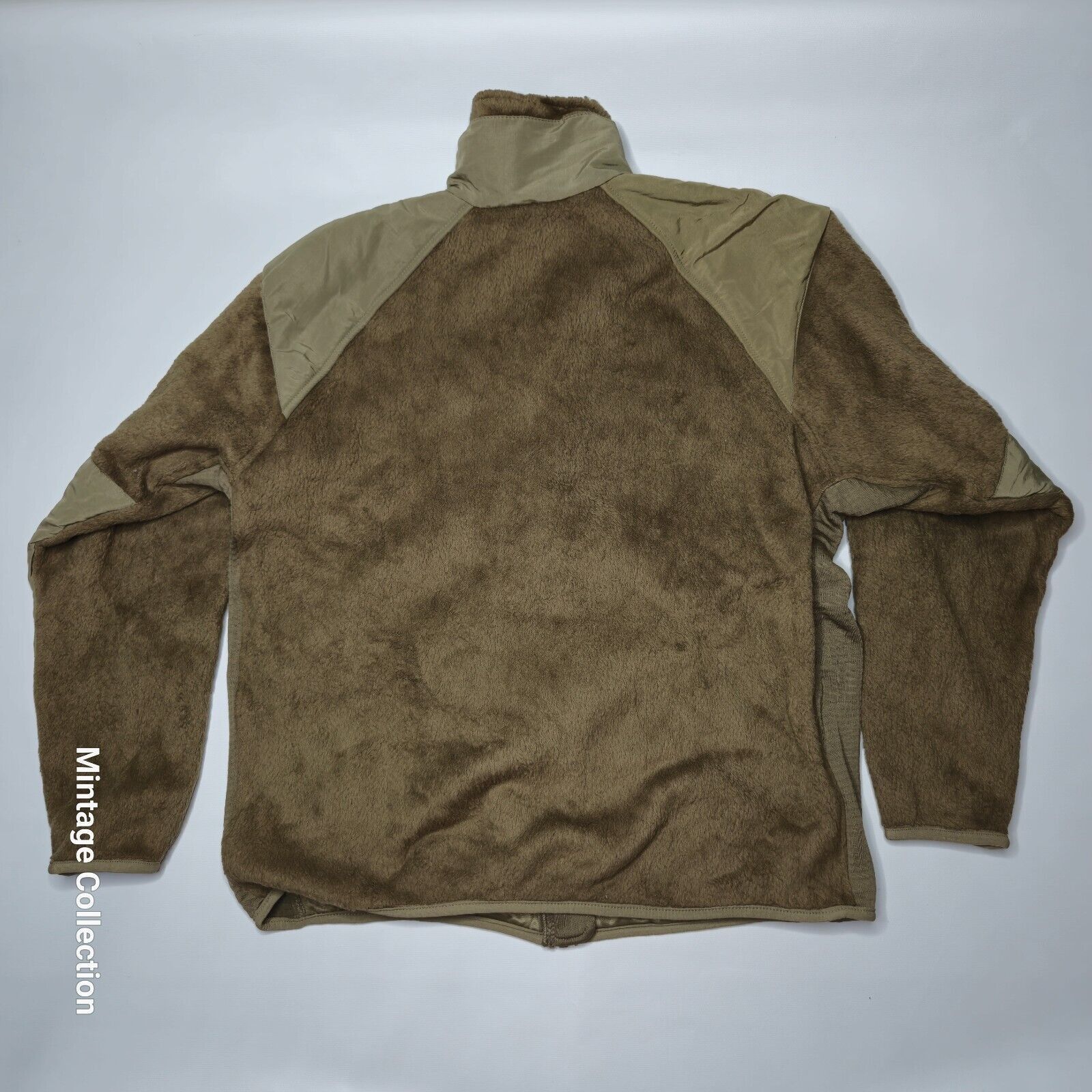 Polartec USGI Military Gen III Fleece Cold Weather Jacket Coyote Sz M Size US M / EU 48-50 / 2 - 9 Thumbnail