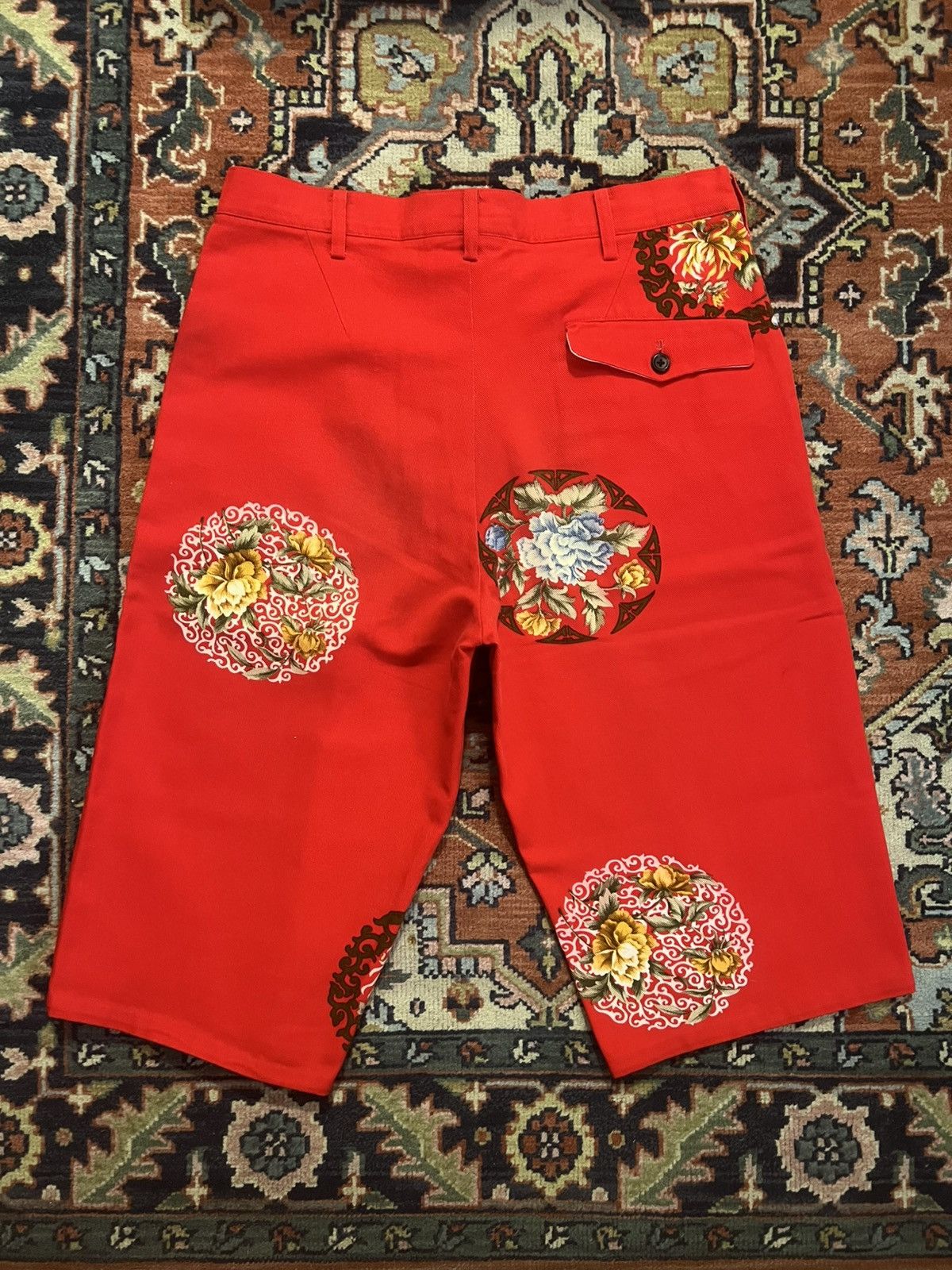 Yohji Yamamoto Yohji Yamamoto Pour Homme SS96 Red Medallion Printed Shorts Size US 32 / EU 48 - 3 Thumbnail