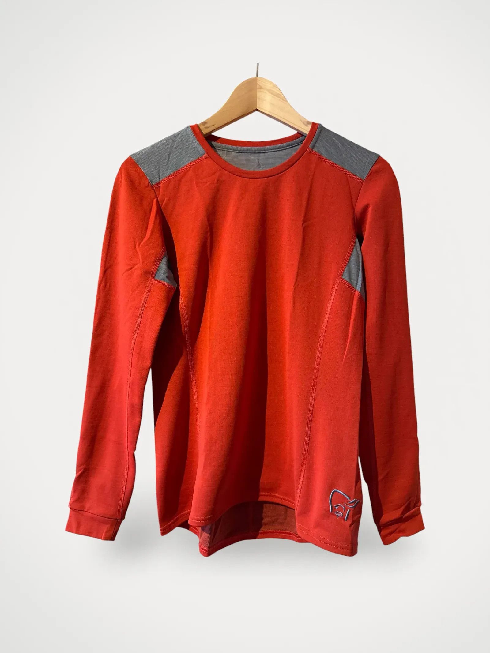 Norrona Norrøna Falketind super wool shirt Sweater Size S / US 4 / IT 40 - 1 Thumbnail