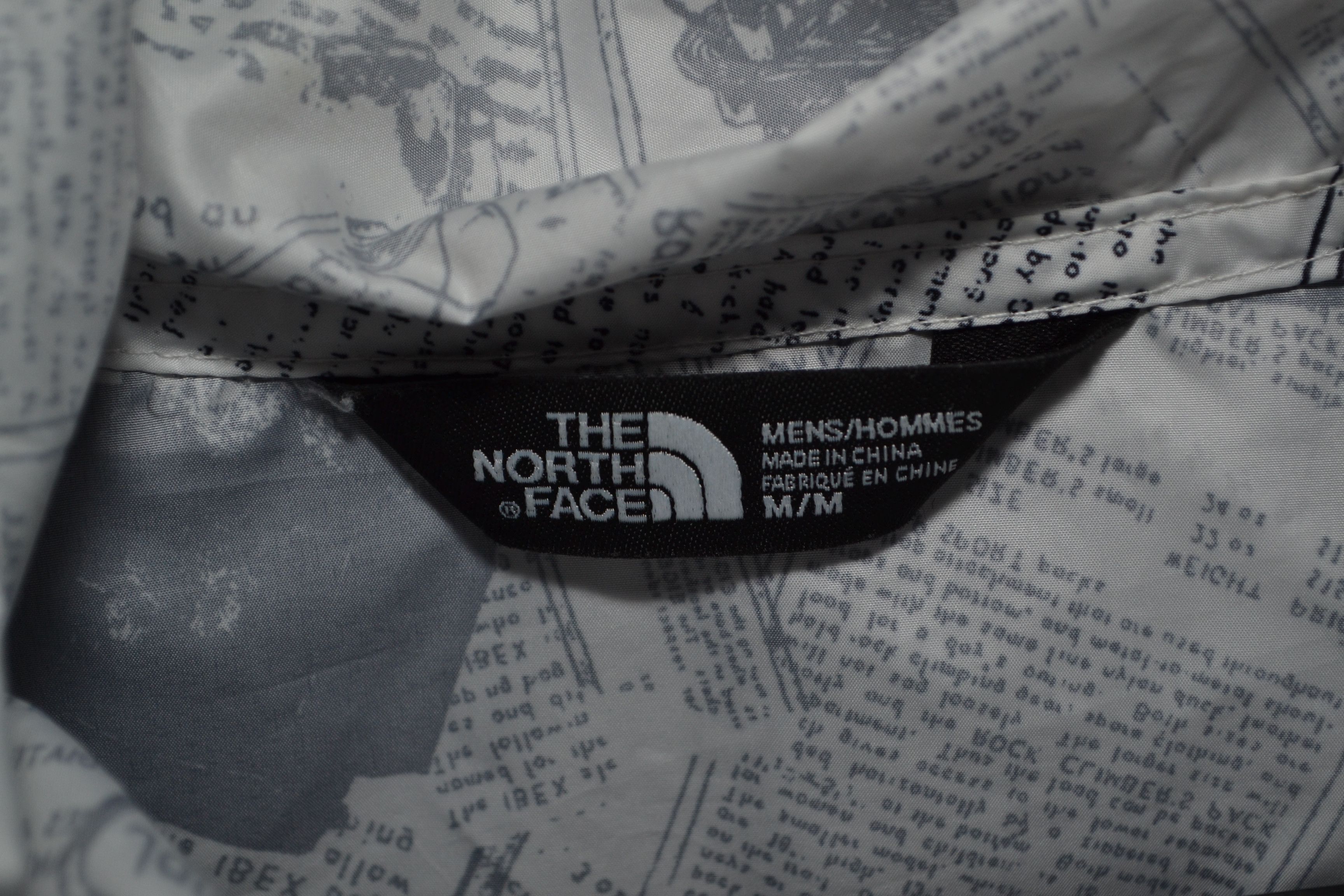 The North Face The North Face Newspaper Print Rain Jacket Anorak M Size US M / EU 48-50 / 2 - 4 Thumbnail