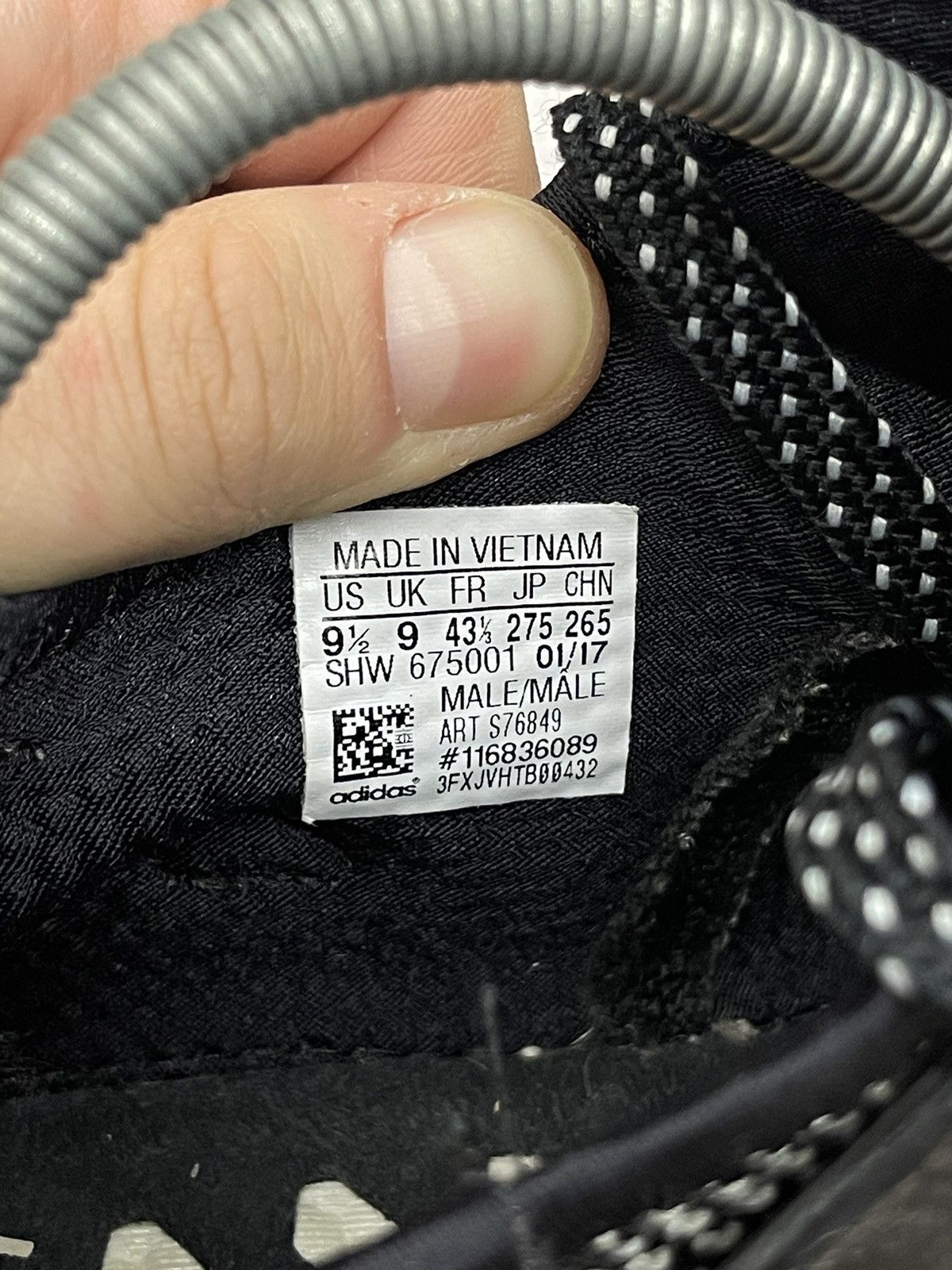 Adidas Adidas NMD XR1 Primeknit Bred Black Sneakers Limited Stock Size US 9.5 / EU 42-43 - 8 Thumbnail