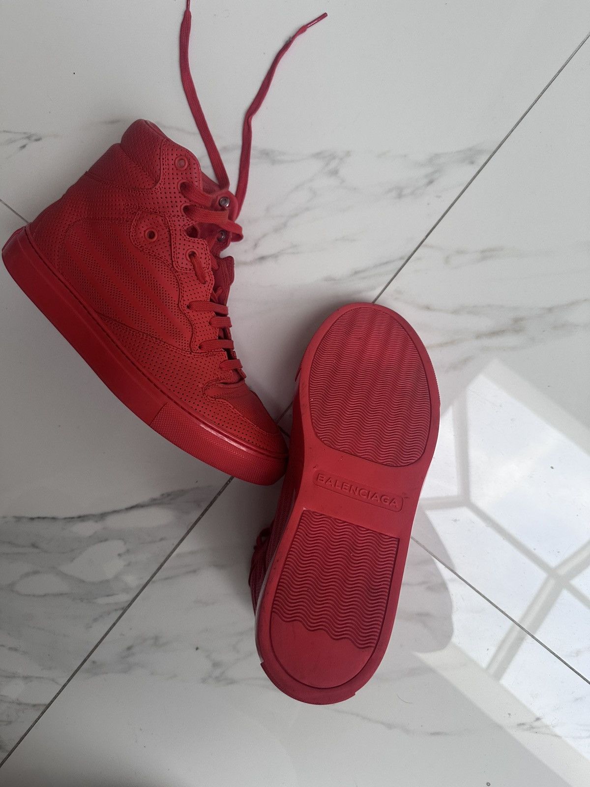 Balenciaga Balenciaga Pleated Perforated Monochrome Size US 7 / EU 40 - 4 Thumbnail