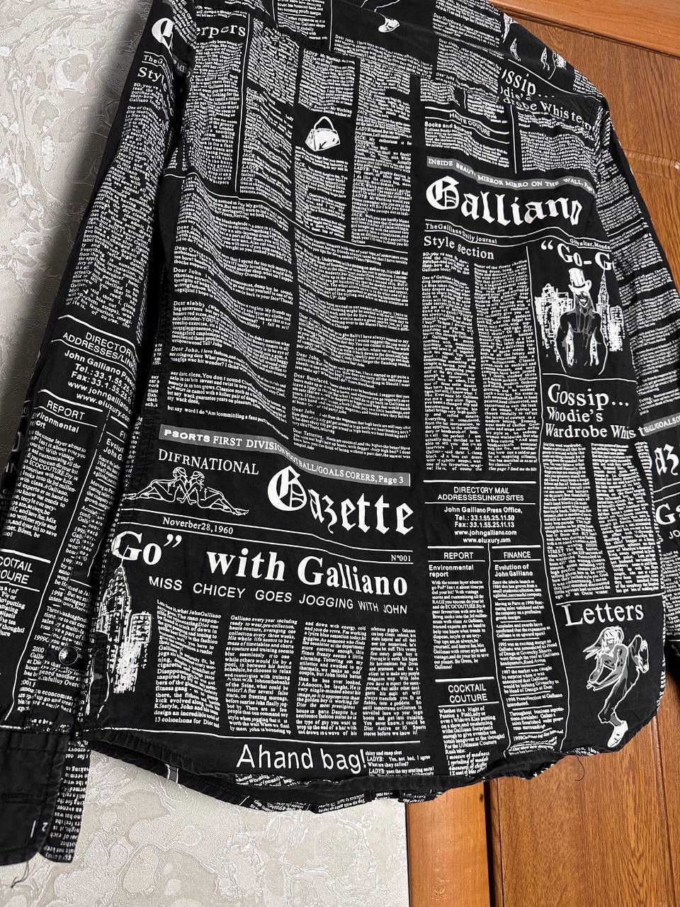 John Galliano JOHN GALLIANO NEWSPAPER PRINT LONG SLEEVES SHIRT Size M Size US M / EU 48-50 / 2 - 17 Thumbnail
