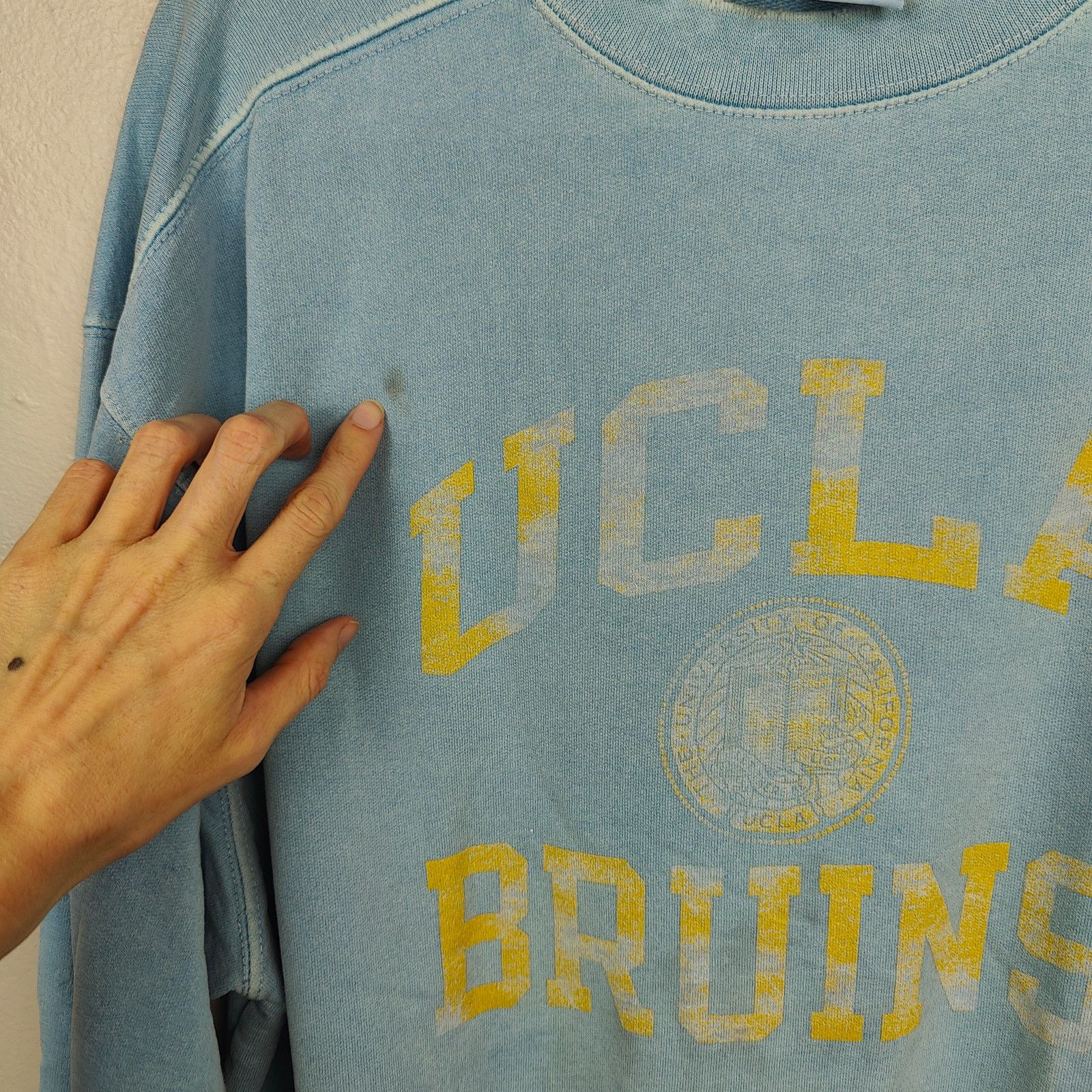 Champion Vintage Y2K Champion UCLA Bruins Sweatshirt Mens Large Size US L / EU 52-54 / 3 - 5 Thumbnail