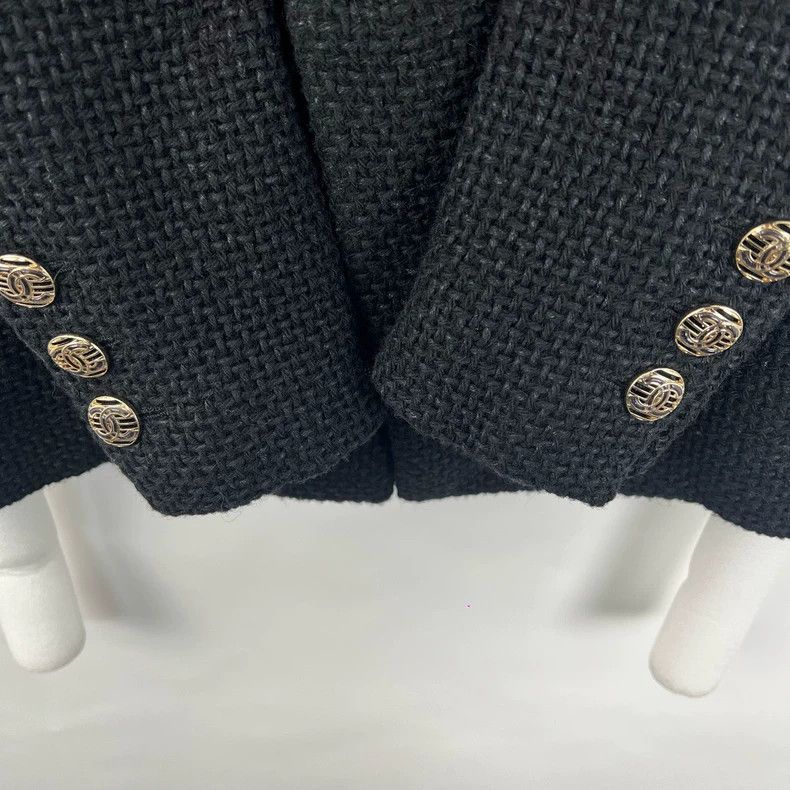 Chanel Chanel Black tweed double-breasted gold-button suit jacket Size XXS / US 00 / IT 34 - 6 Thumbnail