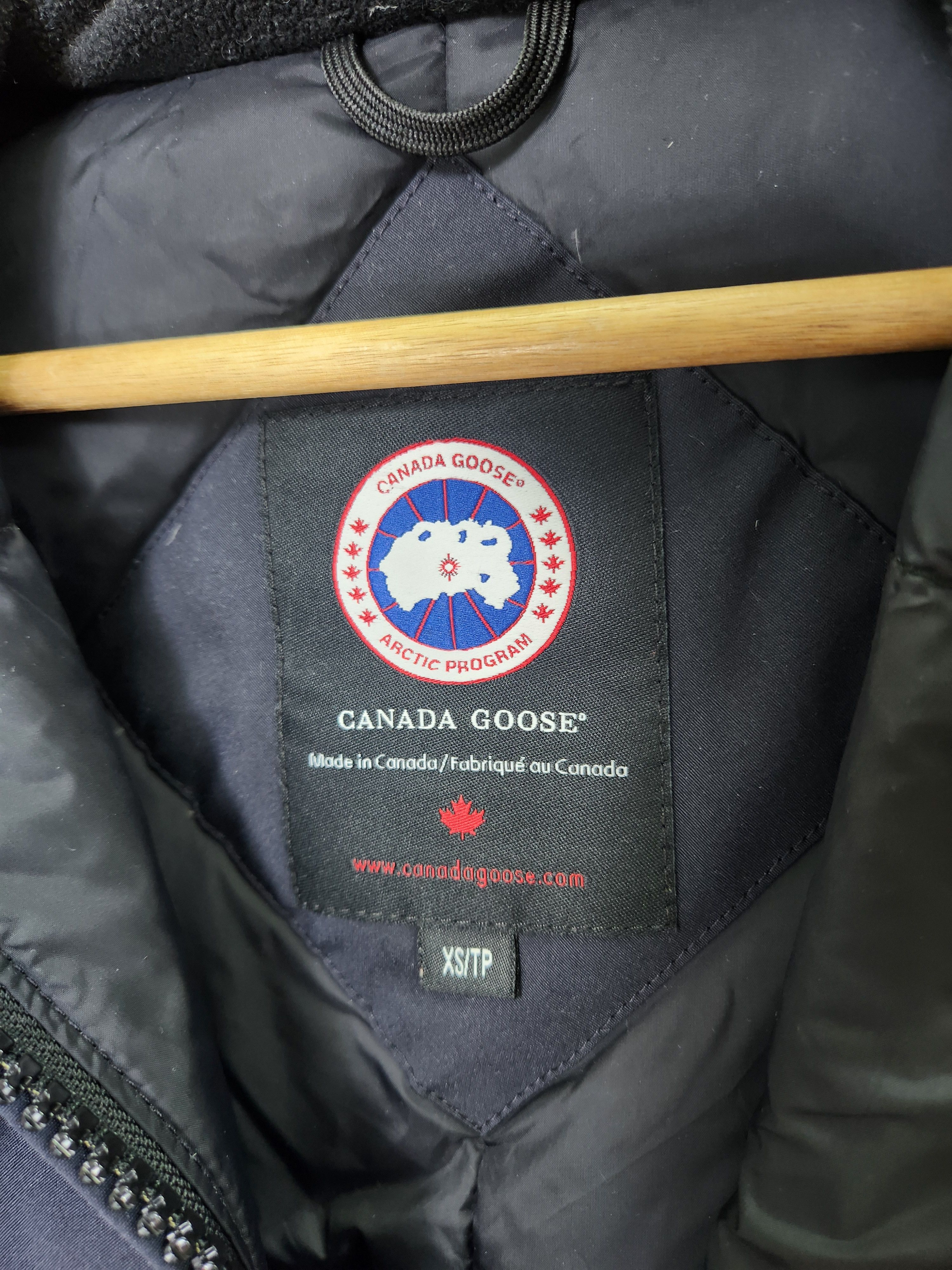 Canada Goose Canada Goose wmns winter navy jacket XS Size XS / US 0-2 / IT 36-38 - 14 Thumbnail