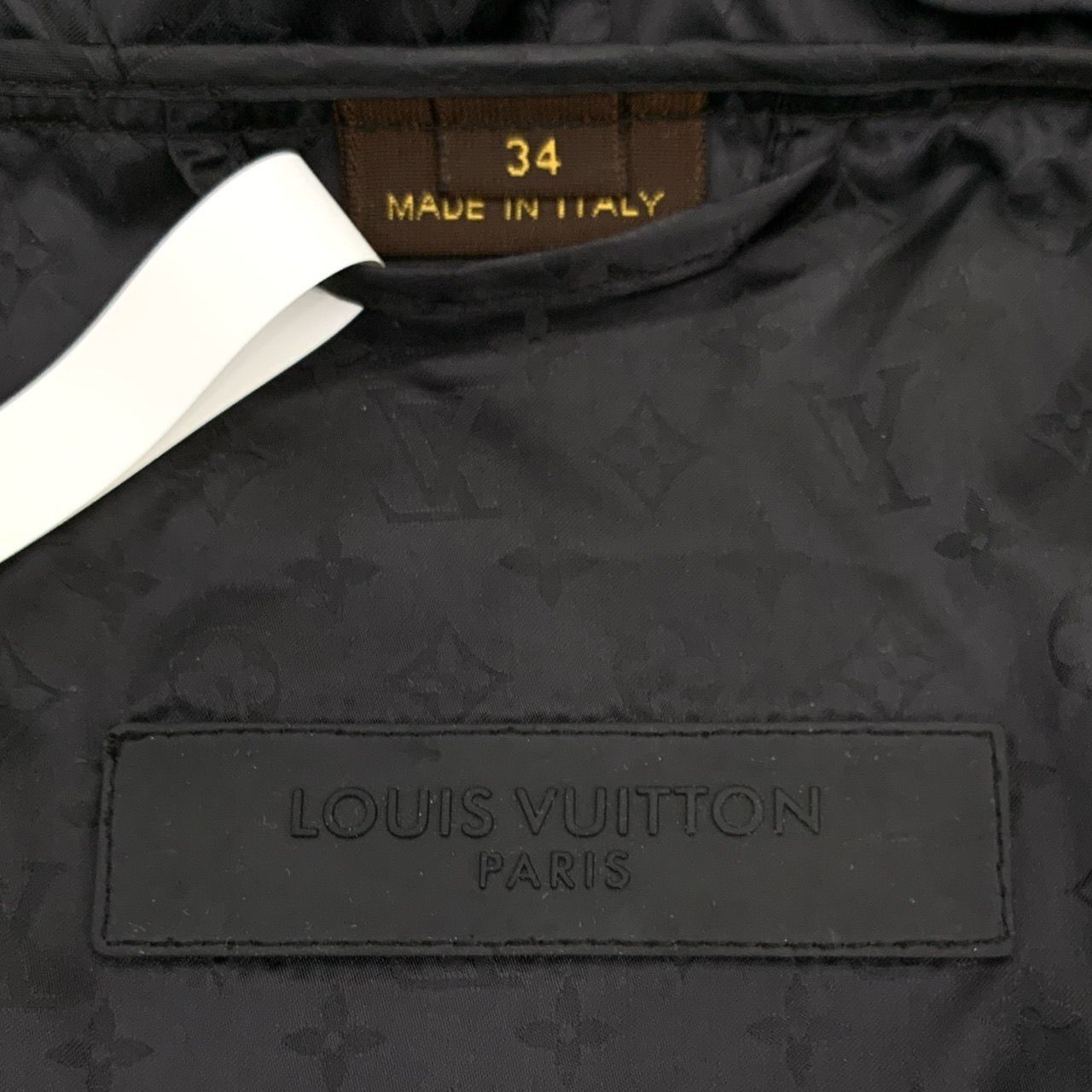 Louis Vuitton Louis Vuitton Black Monogram Full Print Sun-Protective Zippe Size XXS / US 00 / IT 34 - 2 Thumbnail