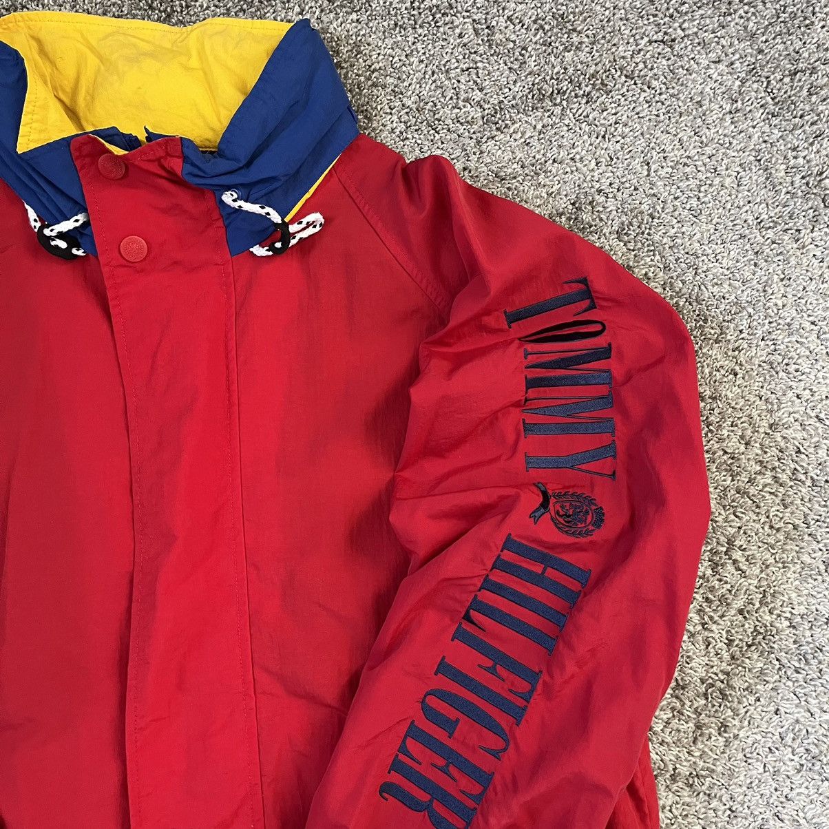 Tommy Hilfiger × Tommy Jeans Tommy Hilfiger Jacket Size XL Red Windbreaker Spellout 90’s Size US XL / EU 56 / 4 - 3 Thumbnail