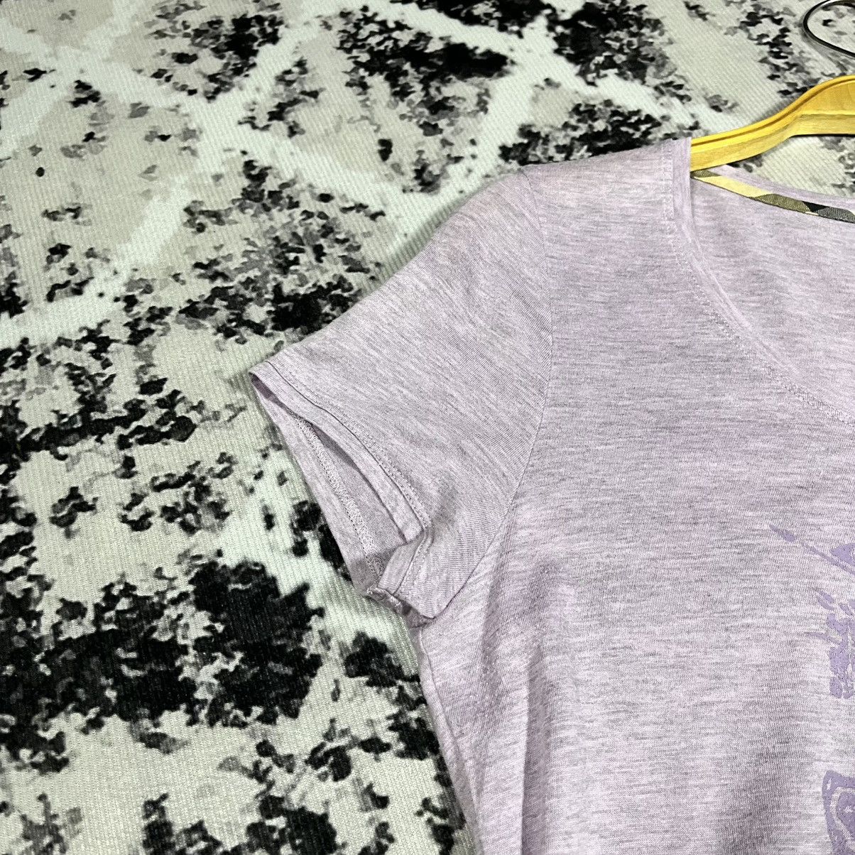 Burberry Burberry London Tshirt Size S / US 4 / IT 40 - 6 Thumbnail
