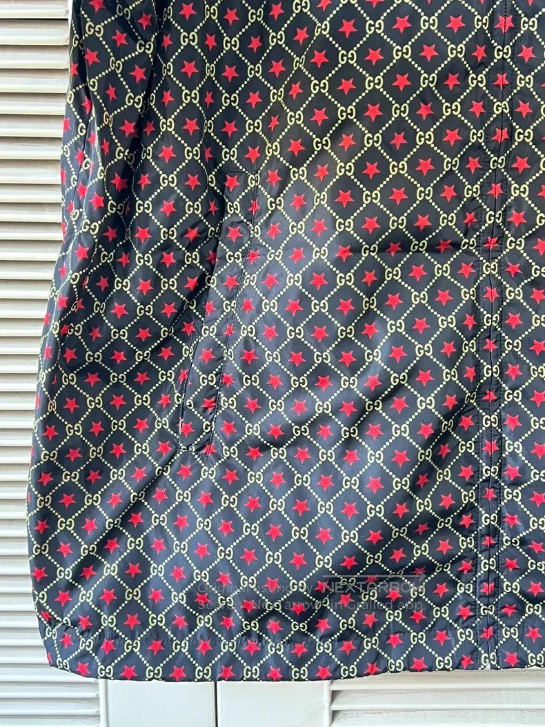 Gucci Gucci Black background red and blue geometric pattern jack Size M / US 6-8 / IT 42-44 - 5 Thumbnail
