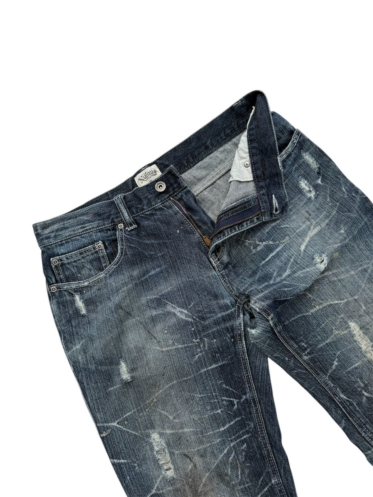 Le Grande Bleu (L.G.B.) NYLAUS BOOTCUT FLARE DISTRESSED STYLE JEANS Size US 32 / EU 48 - 4 Thumbnail