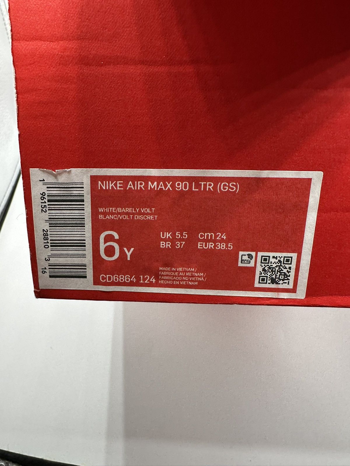 Nike Nike Air Max 90 Leather GS “Bright Spruce Barley Volt” Size US 7.5 / IT 37.5 - 7 Thumbnail