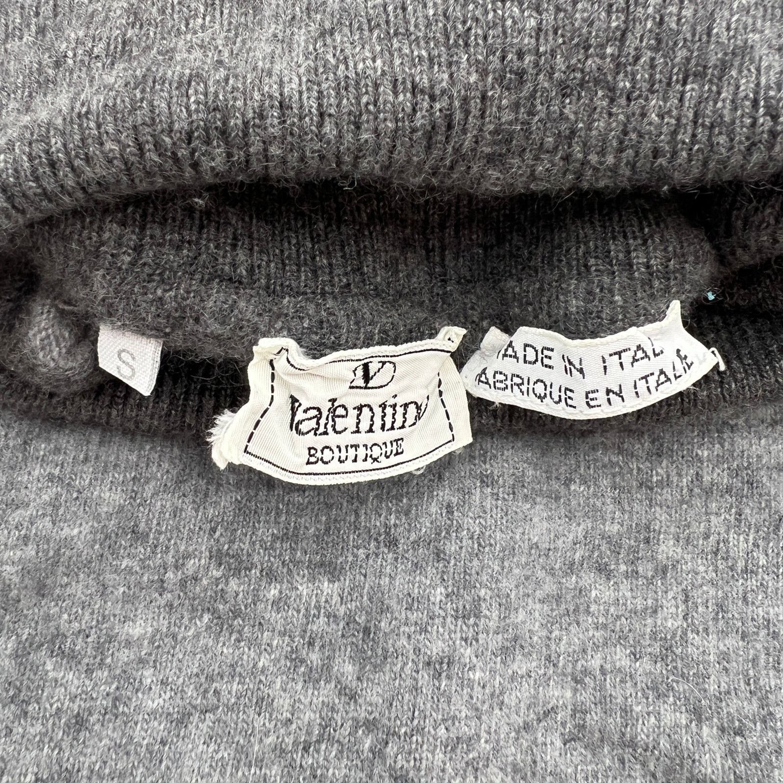 Valentino Vintage 80s Valentino Cashmere Turtleneck Gray Sweater Size S / US 4 / IT 40 - 4 Thumbnail