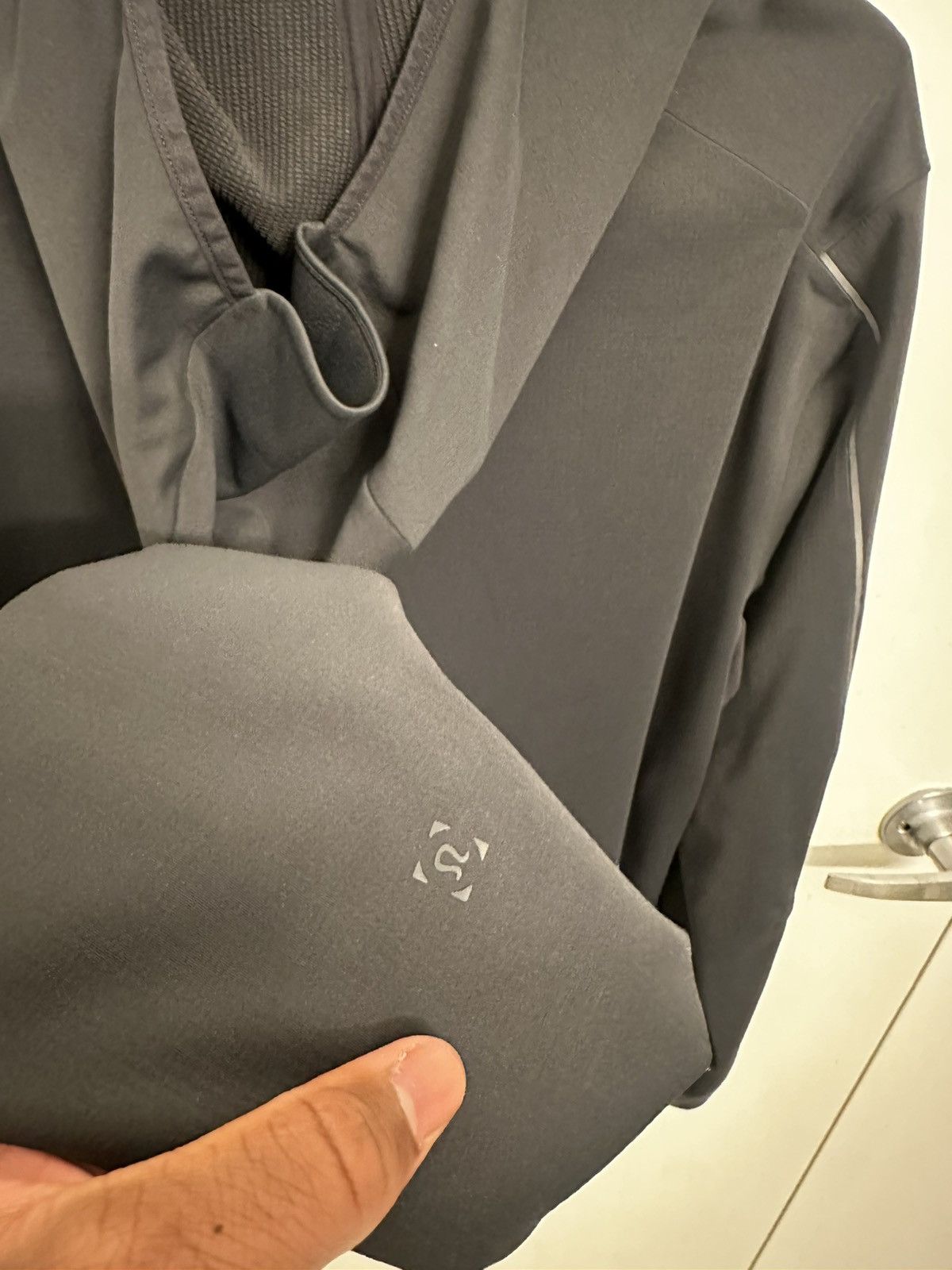 Lululemon Fleece Soft Back Shell - Grey - XL Size US XL / EU 56 / 4 - 3 Thumbnail
