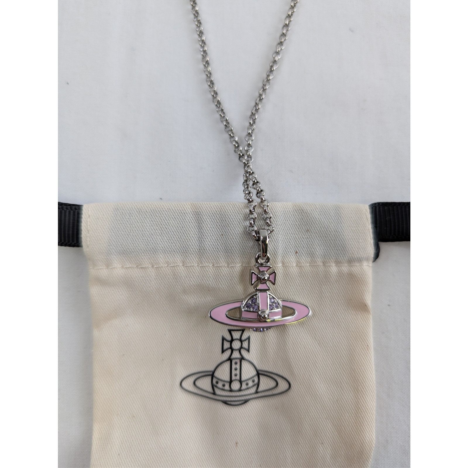 Vivienne Westwood o1rshd1 unisex Neil Mini Bas Relief Pendant Necklace Brass Size ONE SIZE - 12 Thumbnail