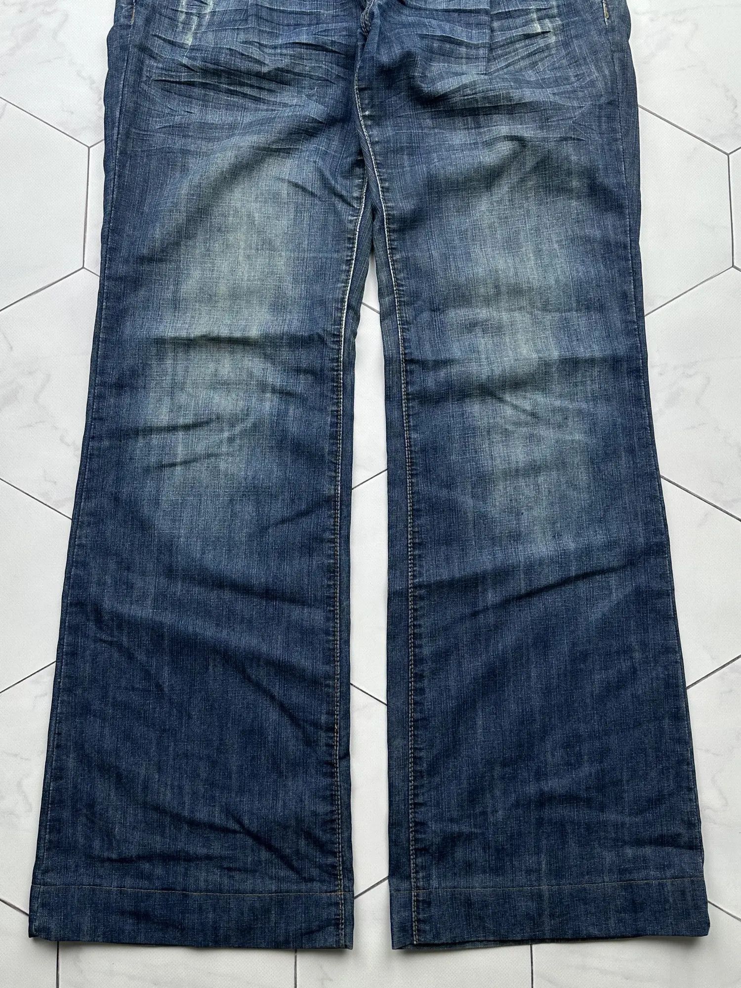 Japanese Brand Vintage Wide Flare Jeans (B604)E2 Size US 30 / EU 46 - 3 Thumbnail