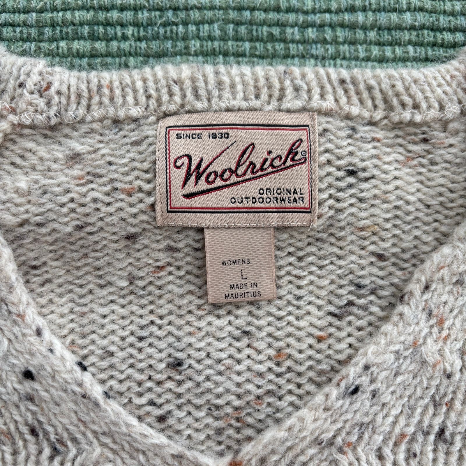 Vintage × Woolrich Woolen Mills Vintage woolrich women's wool knit v neck baggy sweater L Size US L / EU 52-54 / 3 - 3 Thumbnail