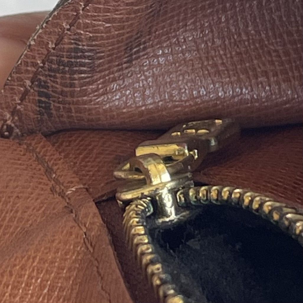 Louis Vuitton Louis Vuitton Monogram Canvas Pochette Crossbody Bag Size ONE SIZE - 16 Thumbnail