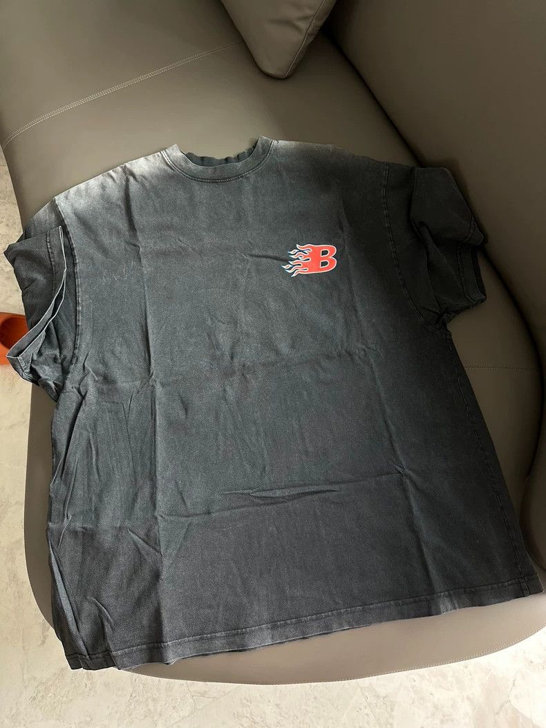 Balenciaga Balenciaga 21ss Flame B Letter Distressed Short Sleeve T-S Size US XS / EU 42 / 0 - 2 Thumbnail