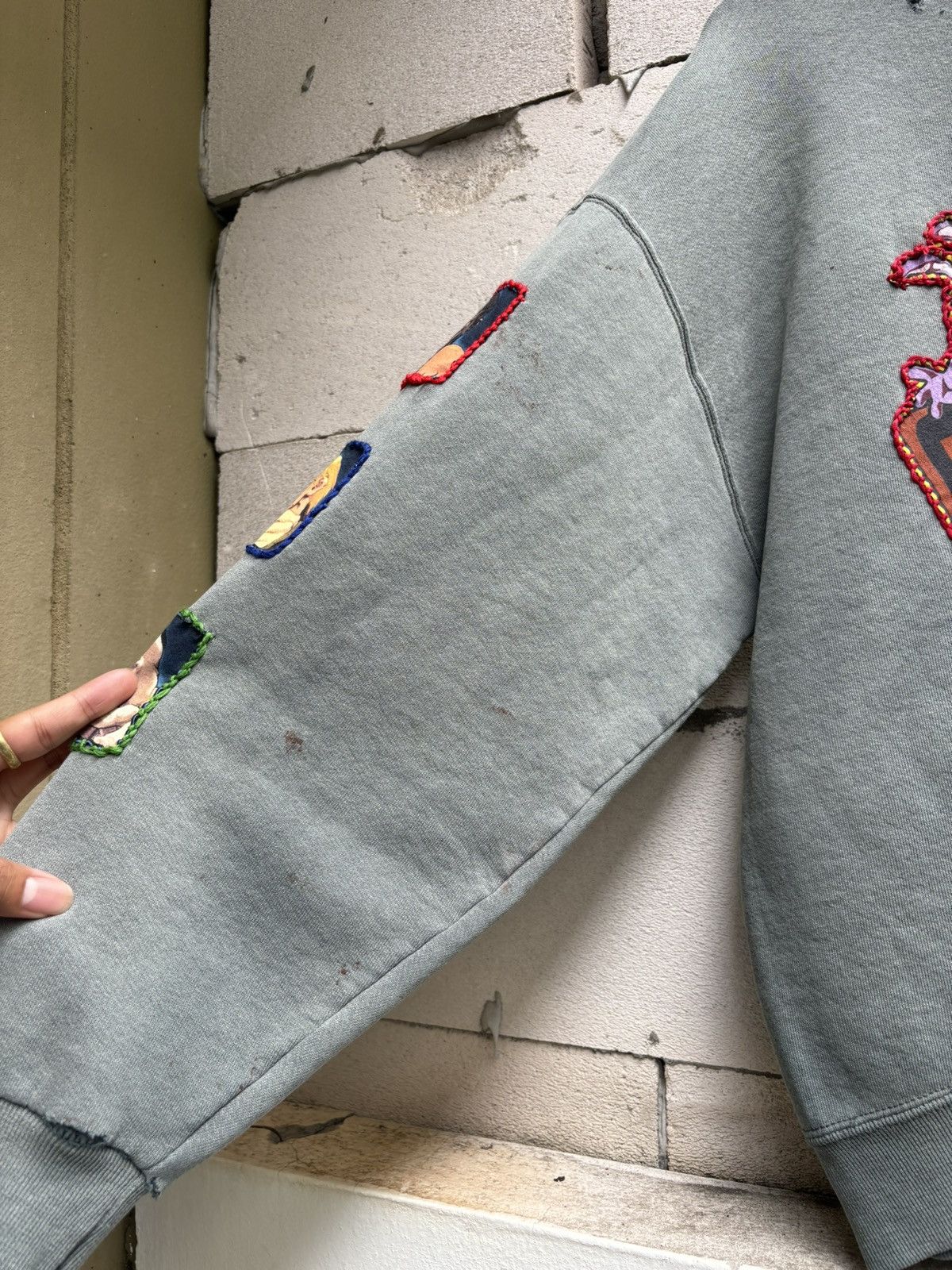 Vintage 1 of 1 Custom Freddy X Street Fighter Thrashed Sweatshirt Size US L / EU 52-54 / 3 - 6 Thumbnail