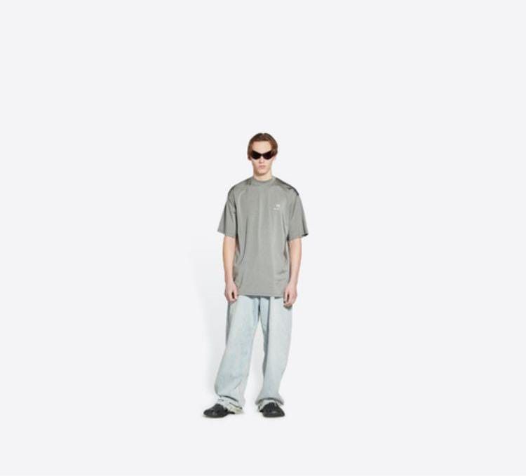 image of Balenciaga O1Mt1Gz0524 Sporty B Swim T-Shirt In Grey, Men's (Size Medium)
