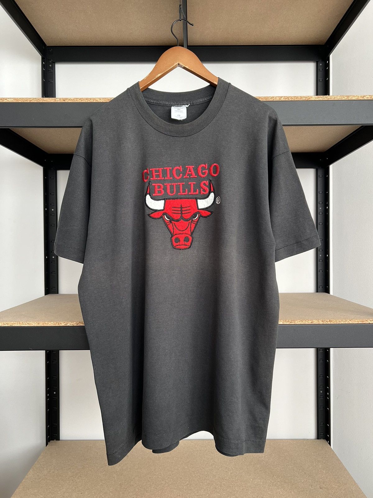 NBA Vintage 90s Chicago Bulls NBA Faded Black T-shirt Size US XL / EU 56 / 4 - 1 Thumbnail