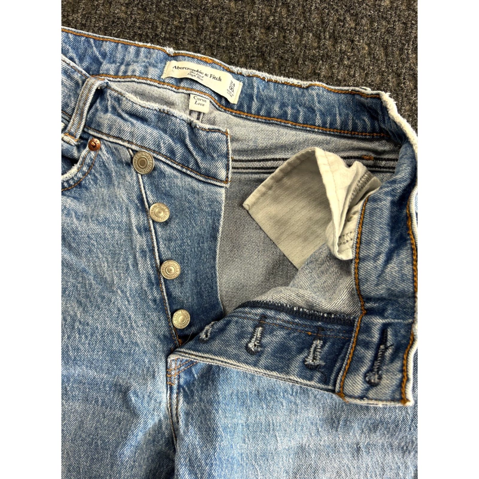 Abercrombie & Fitch Abercrombie & Fitch The Dad Jeans Womens 00 24 in Blue Cotton Denim 5-Pocket High Rise Regular 31 in 90s Love Retro Distressed Logo Zipper Button Mom Size 24" / US 00 / IT 34 - 3 Thumbnail