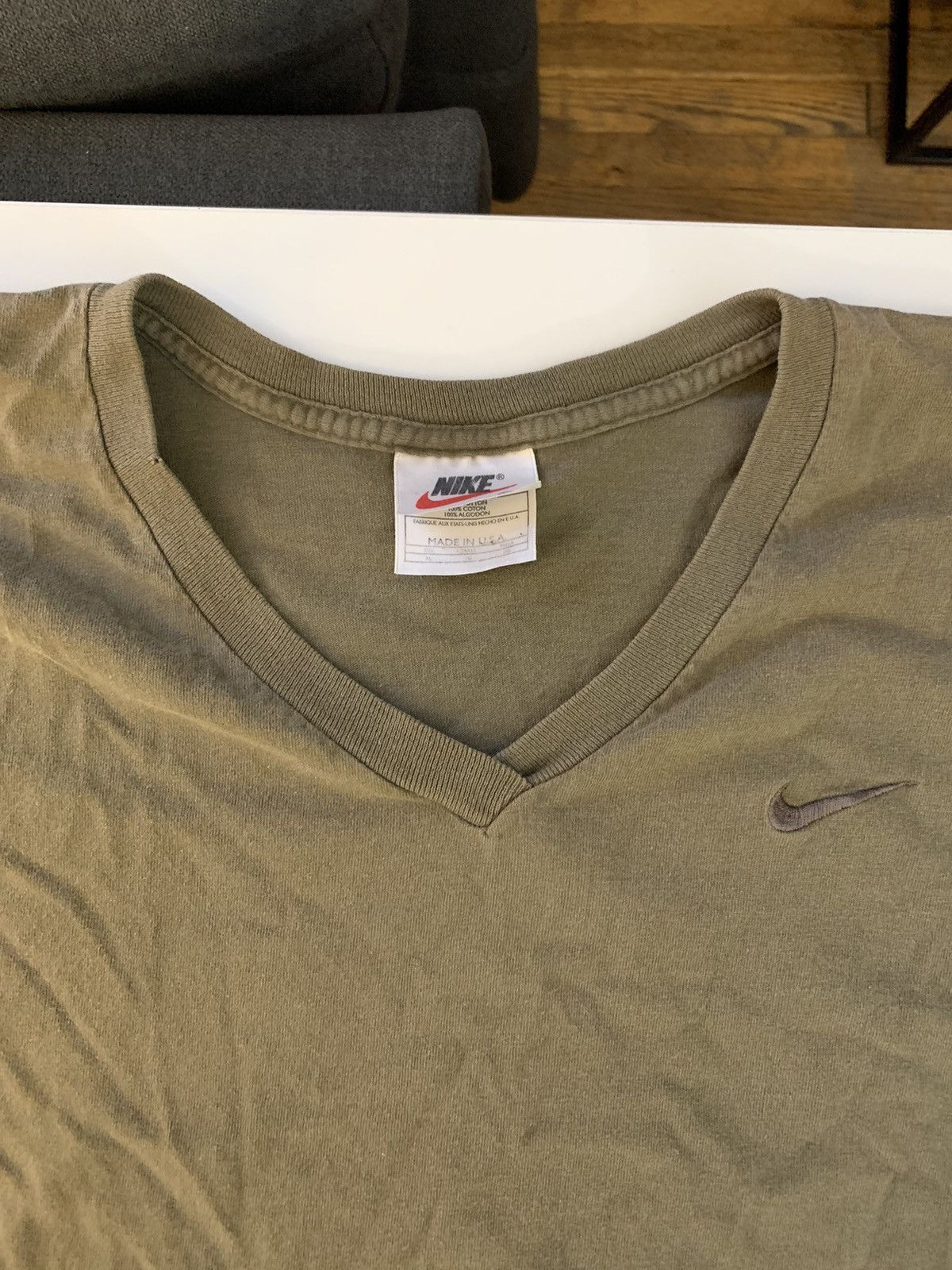 Nike Vintage 90s Nike V-Neck T-Shirt Made in USA Brown sz XL Size US XL / EU 56 / 4 - 4 Thumbnail