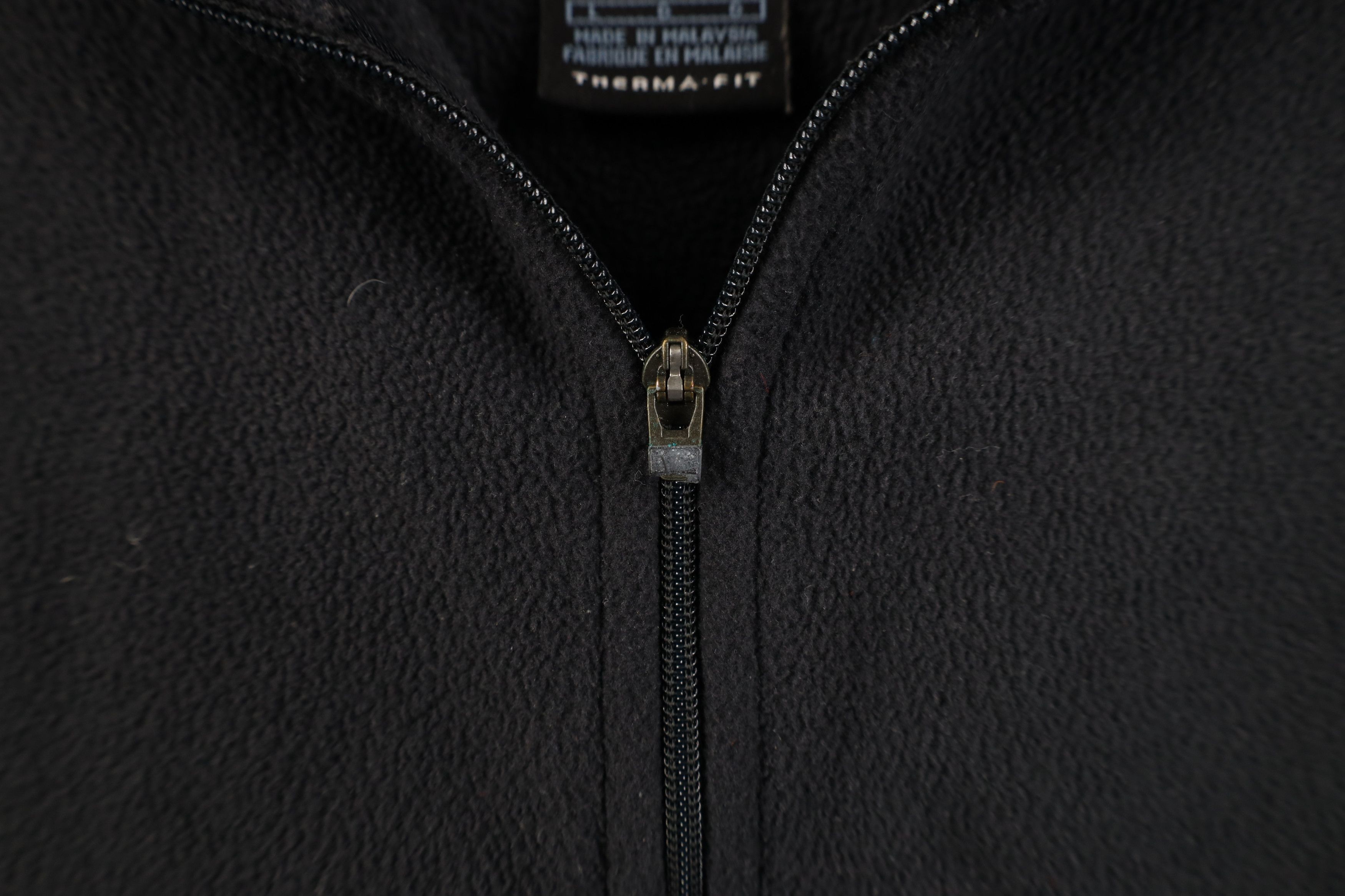 Nike Vintage Nike ACG Mini Swoosh Half Zip Fleece Sweater Black Size US L / EU 52-54 / 3 - 7 Thumbnail