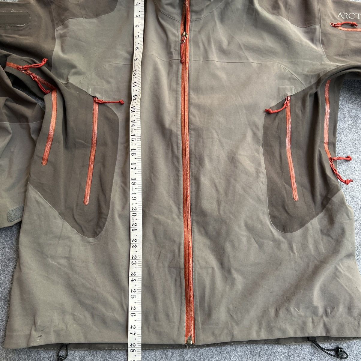Arc'teryx Vintage Arcteryx Stingray GTX ‘Gunmetal’ Jacket Size US M / EU 48-50 / 2 - 15 Thumbnail