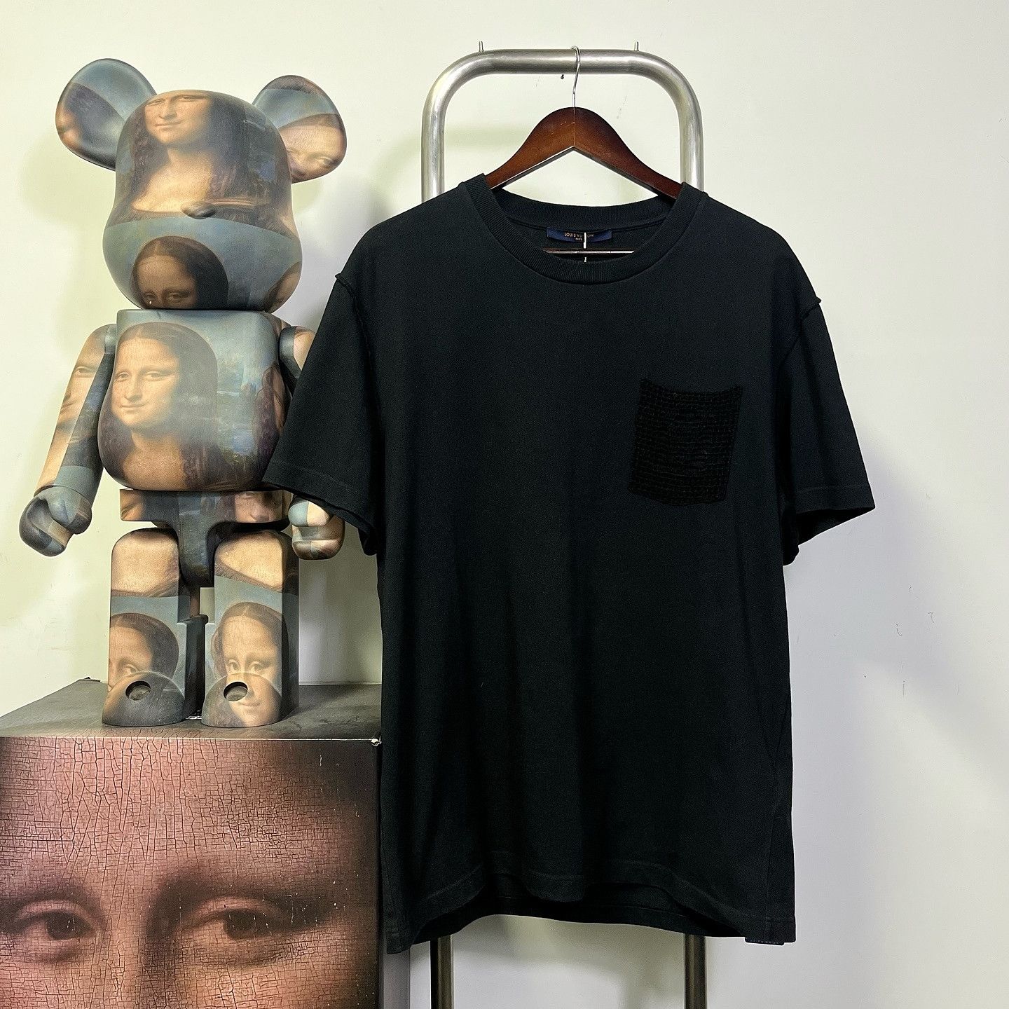 Louis Vuitton LOUIS VUITTON Pocket T-Shirt Size XL Size US XL / EU 56 / 4 - 1 Thumbnail