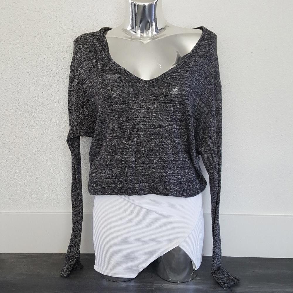 Designer Dark Grey Cropped Melville Sweater Size ONE SIZE - 1 Thumbnail