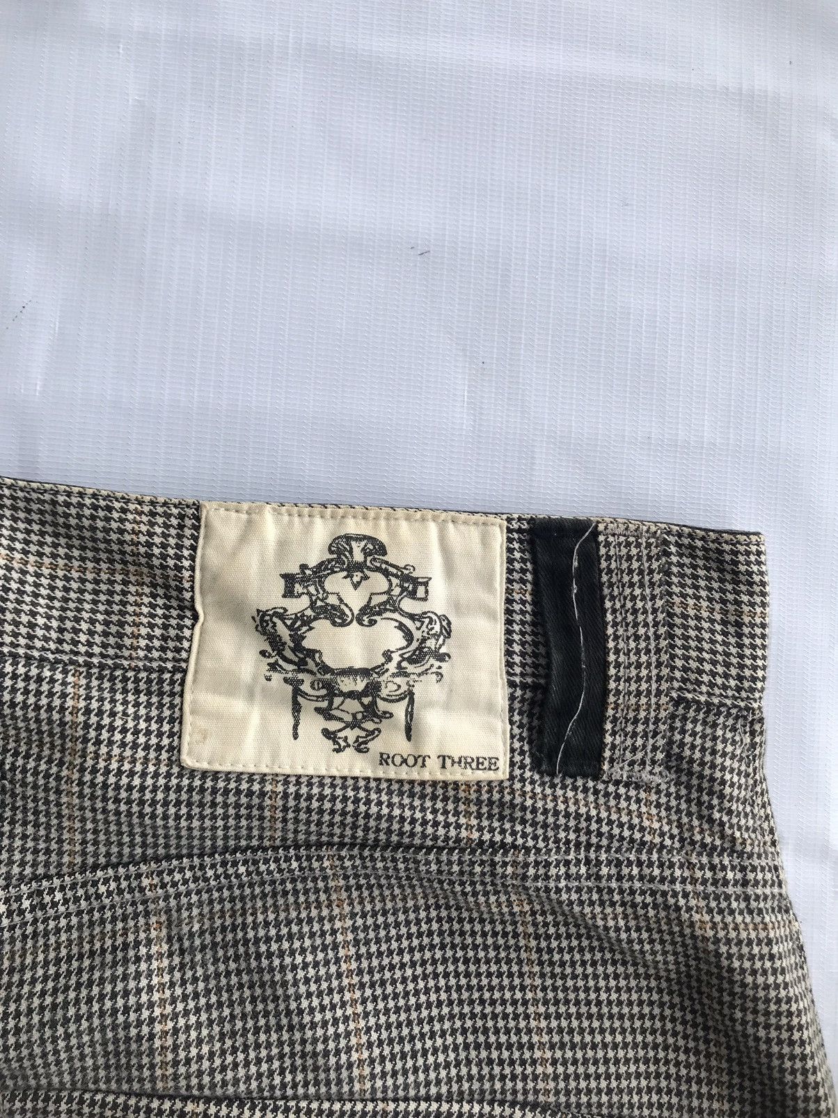 Japanese Brand Root Three Checkered Pants with Multi Pocket Zipper Details Size US 32 / EU 48 - 13 Thumbnail