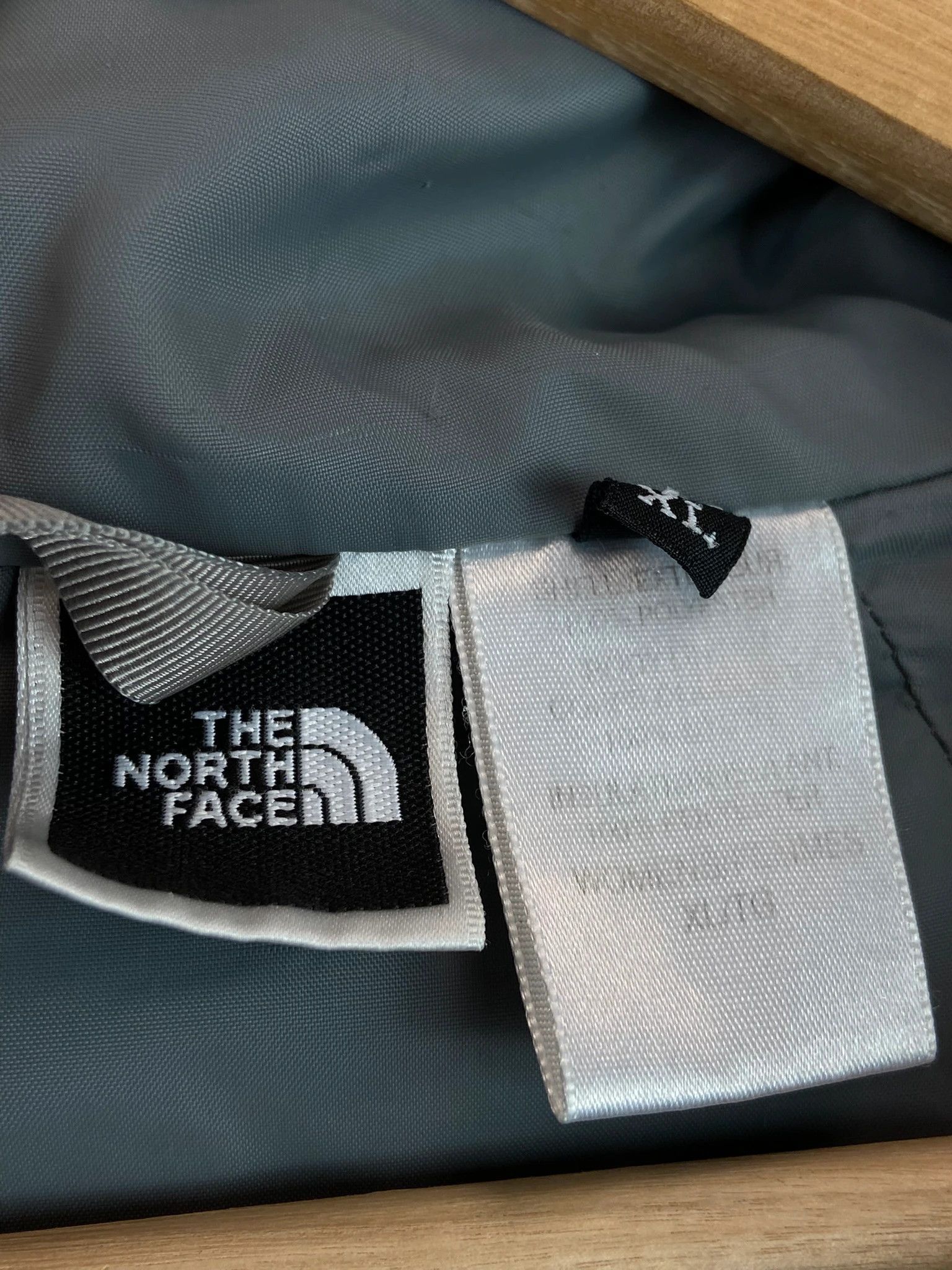 The North Face Jacket The North Face insulated black mini Size XL / US 12-14 / IT 48-50 - 3 Thumbnail