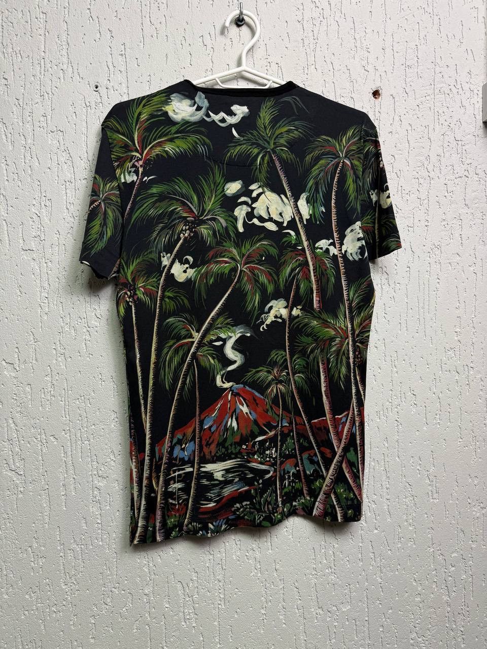 Dolce & Gabbana Dolce and Gabanna T-shirt with Volcano/jungle print Size US M / EU 48-50 / 2 - 2 Thumbnail