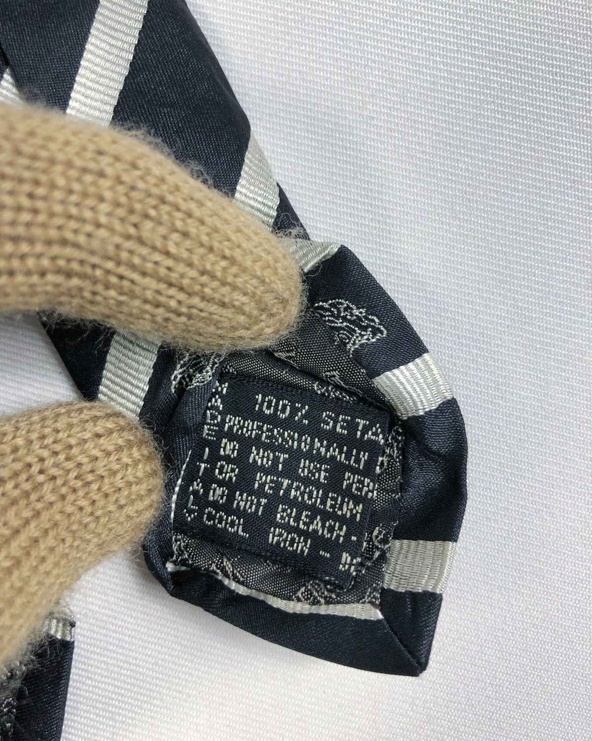 Versace Rare Vintage Gianni Versace Medusa Silk Tie Made in Italy Size ONE SIZE - 8 Thumbnail