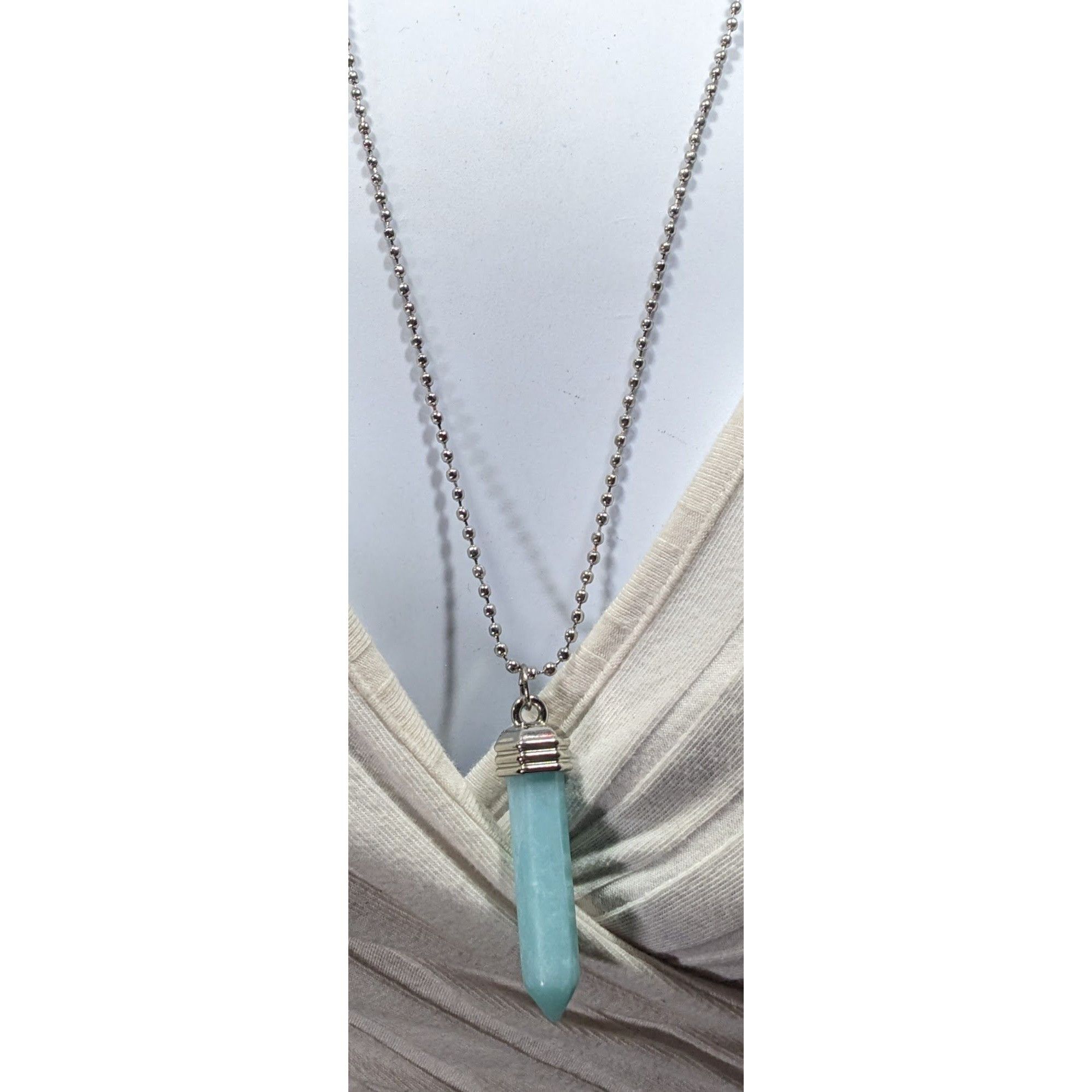 Other Simulated Blue Shimmer Crystal Pillar Pendant Necklace Size ONE SIZE - 3 Thumbnail