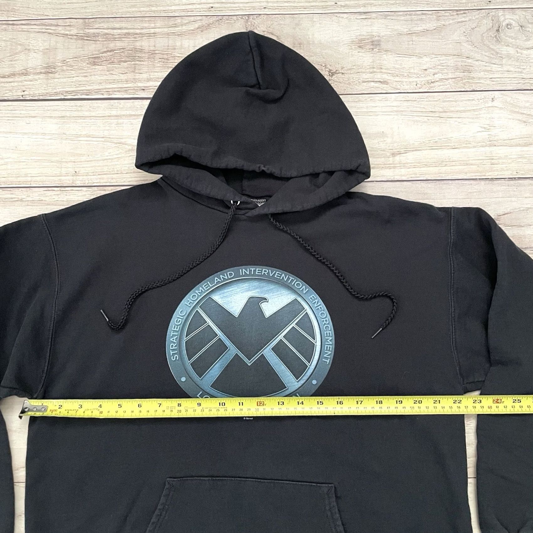 Vintage VINTAGE Marvel Shield Avengers Black Hoodie Men Medium Hooded Pullover Logo Pockets Size US M / EU 48-50 / 2 - 4 Thumbnail