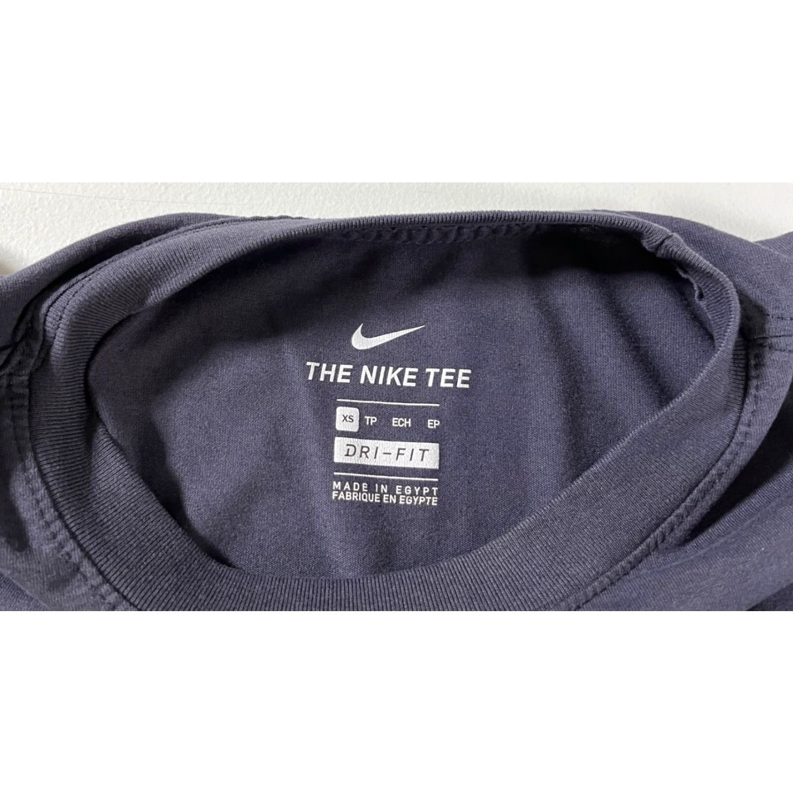 Nike Nike Dri-Fit Men's Rafael Nadal T-Shirt XS Gray 2019 Vintage tennis graphic Nike BV7022-015 Mens Size US XS / EU 42 / 0 - 7 Thumbnail