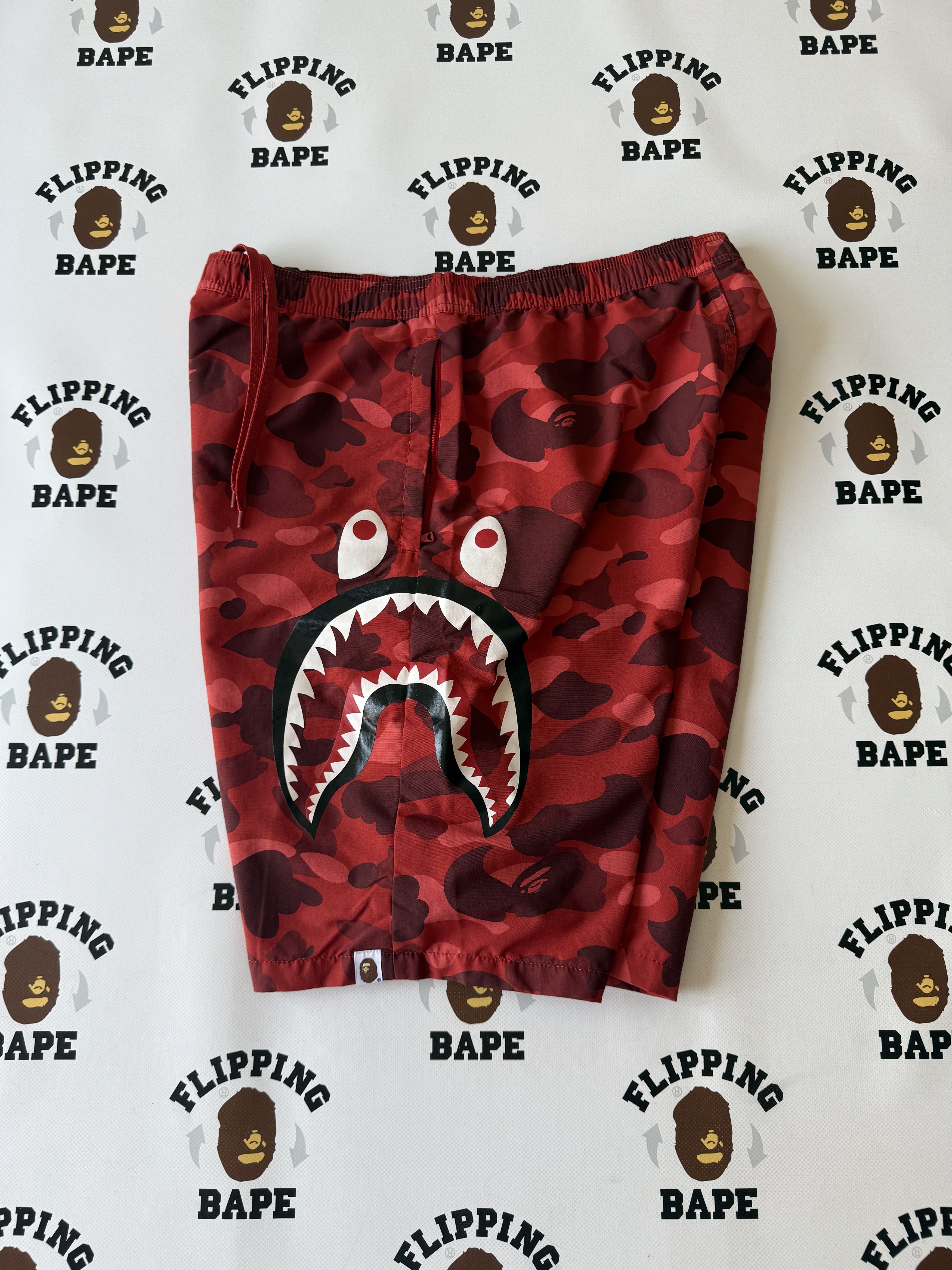 Bape BAPE COLOR CAMO SIDE SHARK BEACH SHORTS Size US 36 / EU 52 - 4 Thumbnail