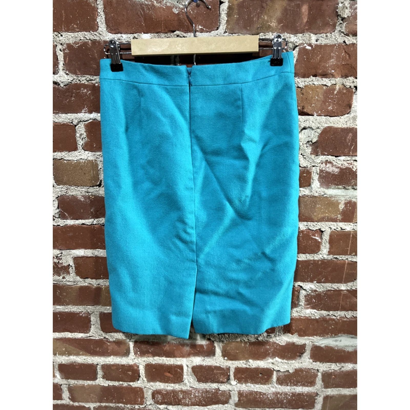 J.Crew J. Crew Skirt No. 2 Pencil Size 2 Green Wool Lined Knee Length Back Slit Women Career Office Formal Size 26" / US 2 / IT 38 - 3 Thumbnail